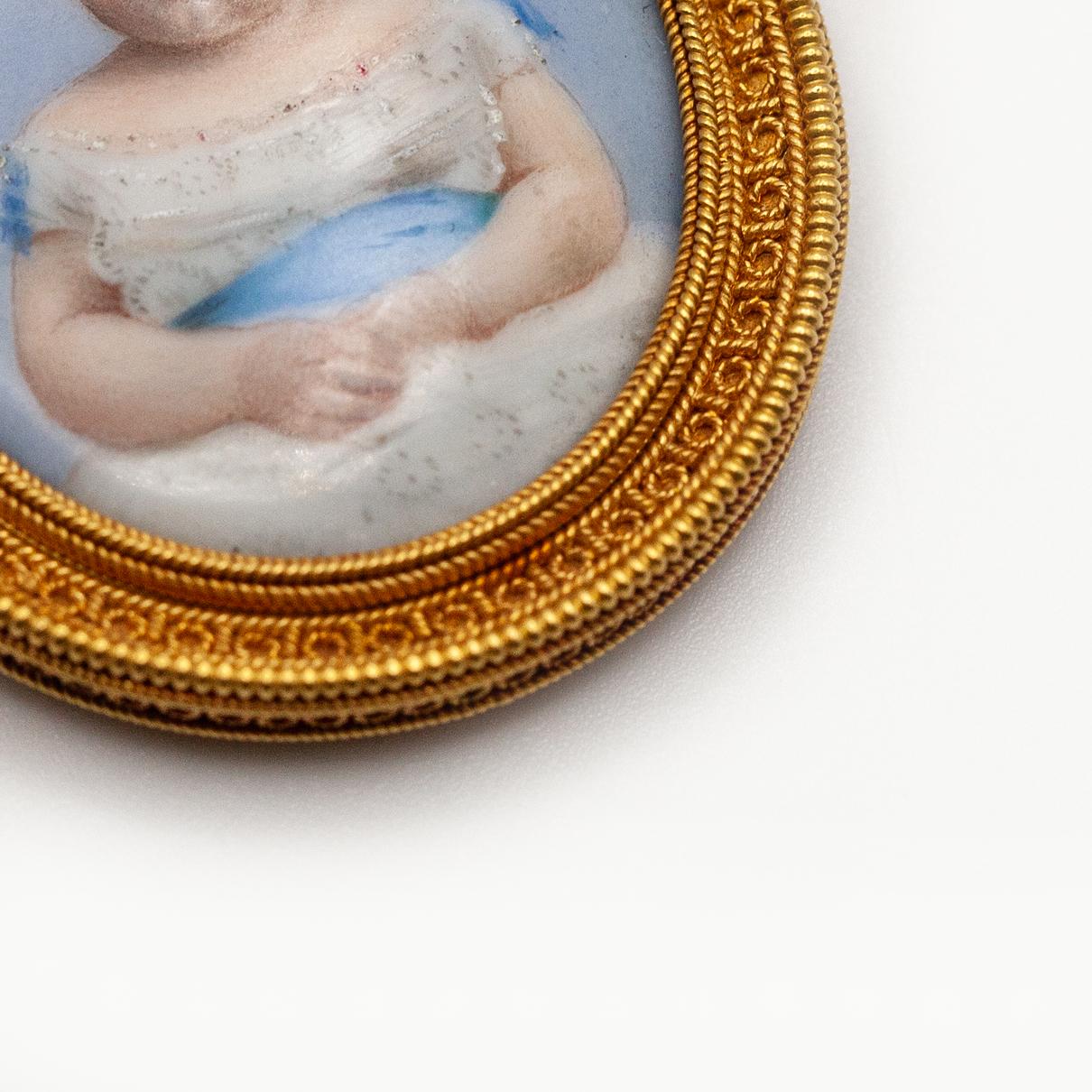 Pendentif en émail avec portrait, 19e siècle, Revive étrusque en vente 3