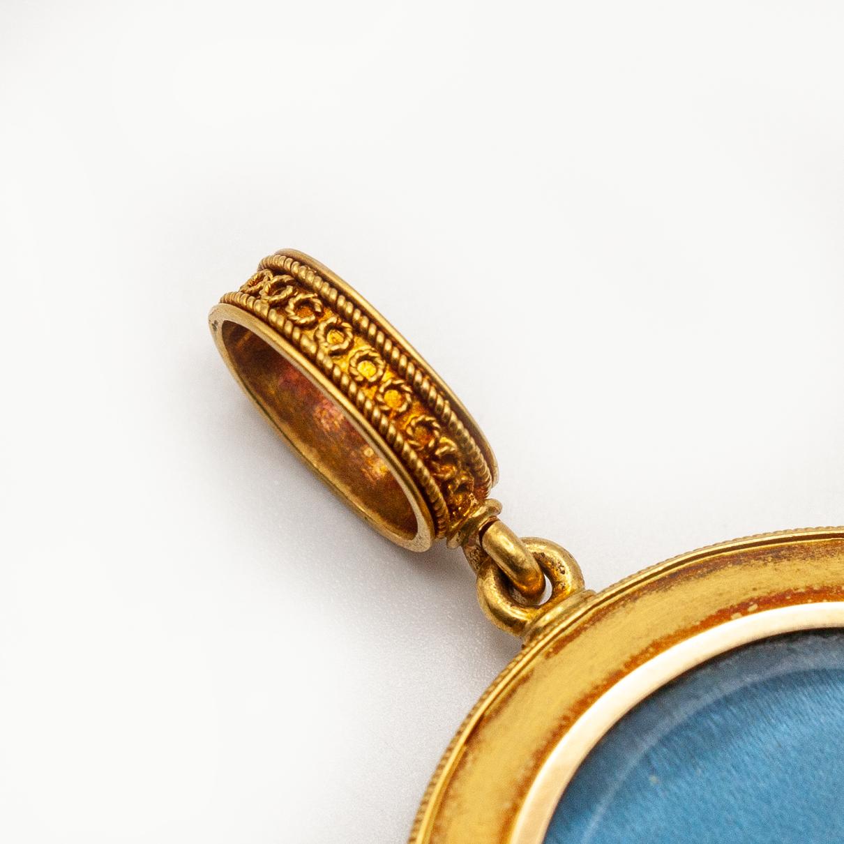 Pendentif en émail avec portrait, 19e siècle, Revive étrusque en vente 4