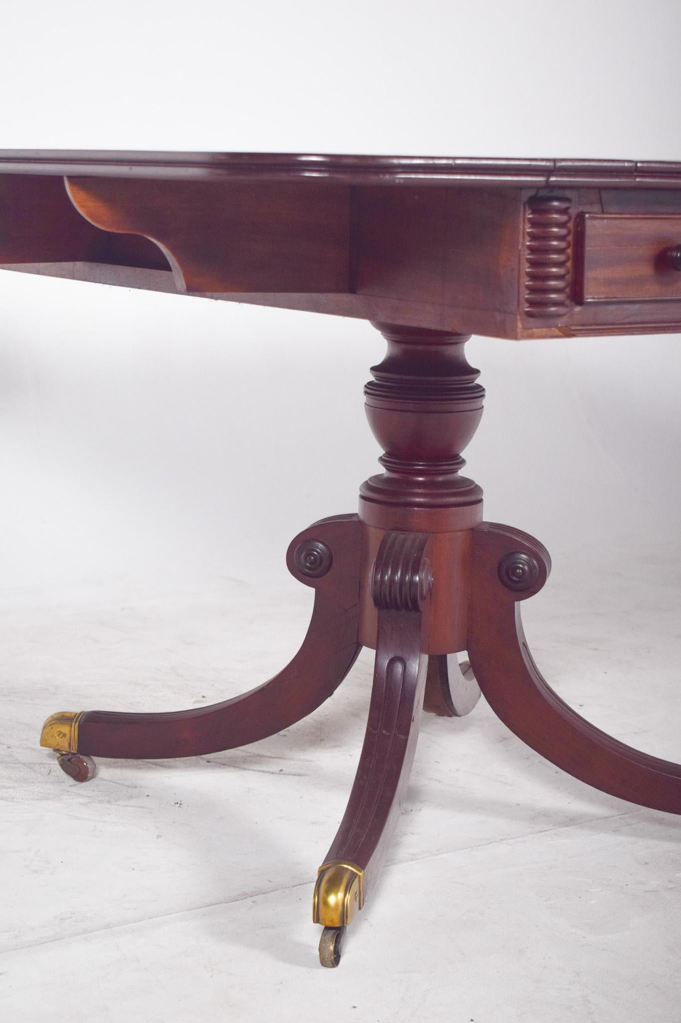 19th Century European Flip Flap Side Table For Sale 2