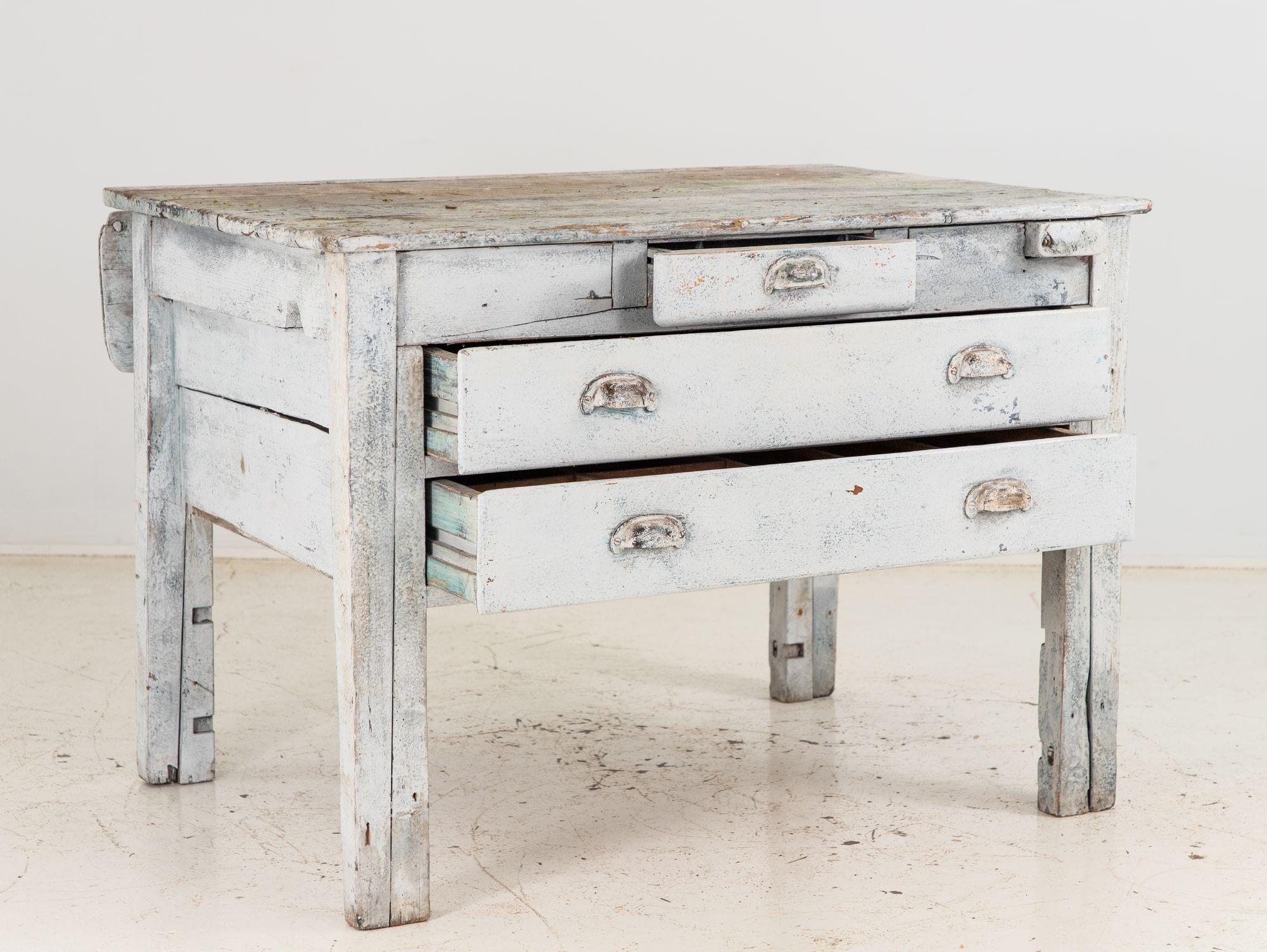 19th Century European Gray Painted Workbench For Sale 2