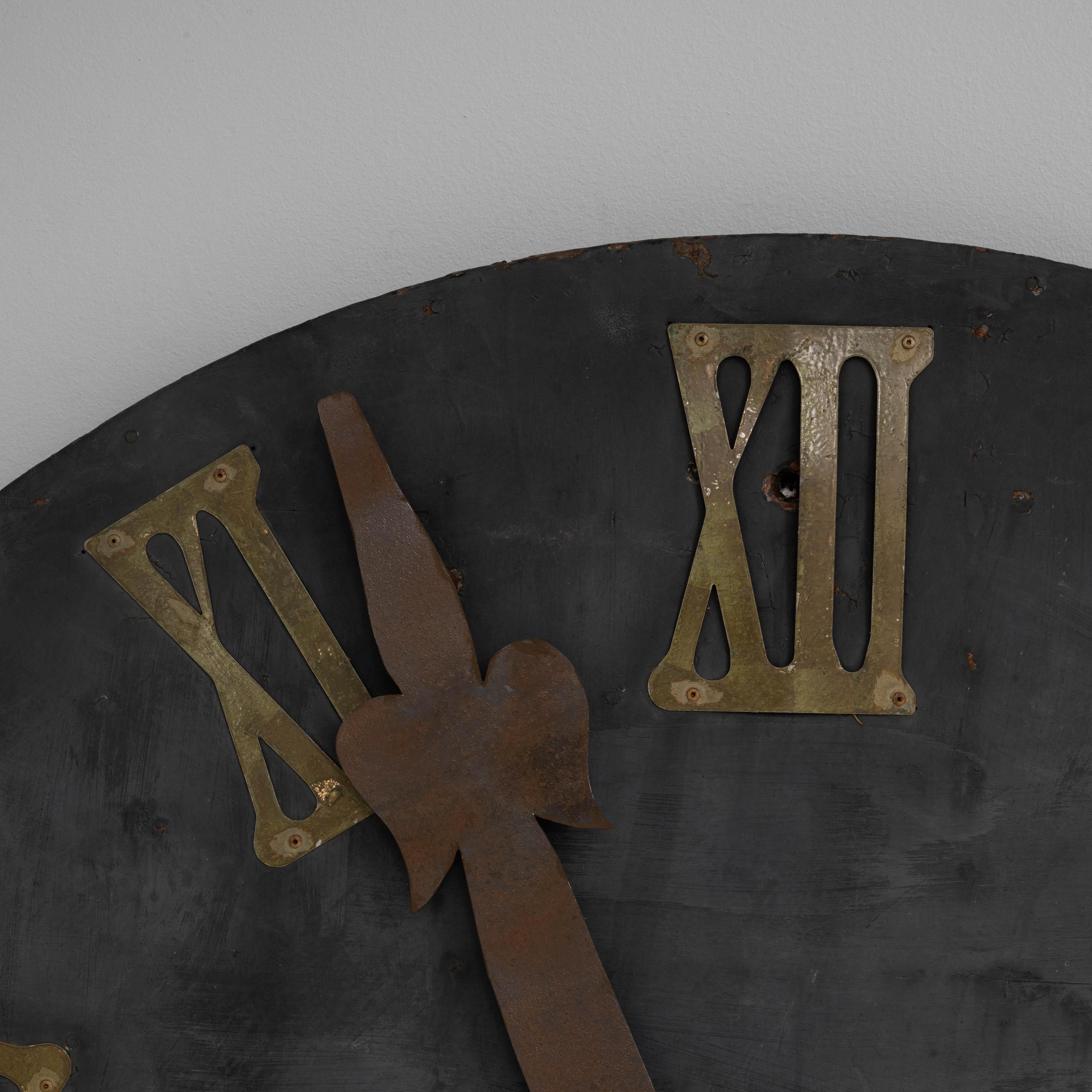 19th Century European Industrial Metal Wall Clock Face (Metall) im Angebot