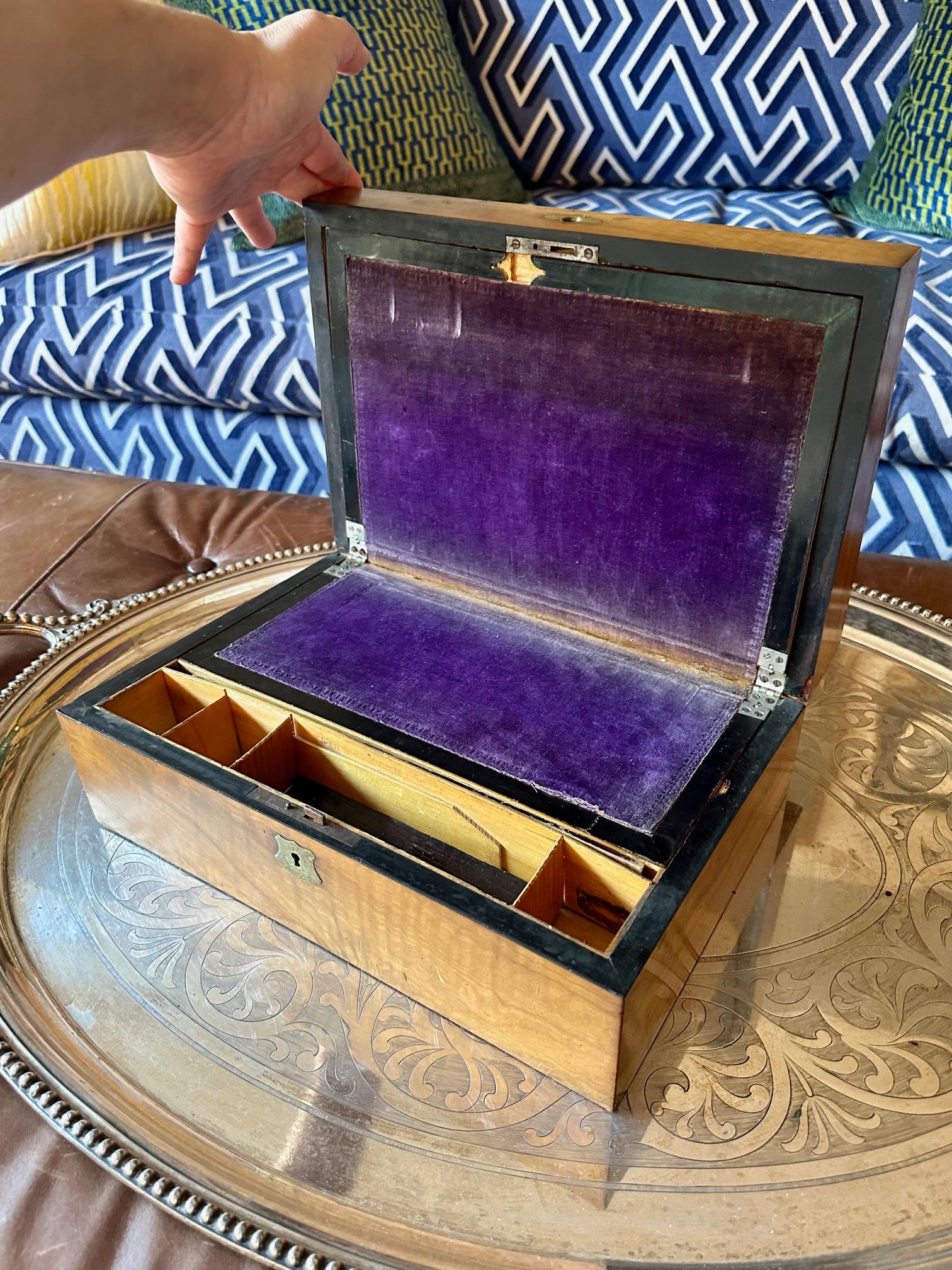 19th Century European Inlaid Decorative Lap Desk Box For Sale 3