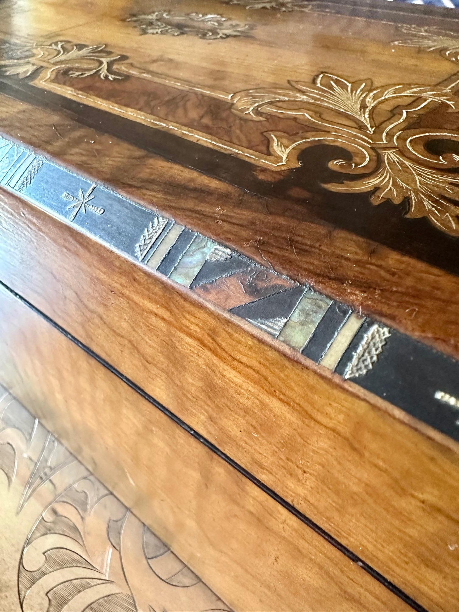 19th Century European Inlaid Decorative Lap Desk Box For Sale 1