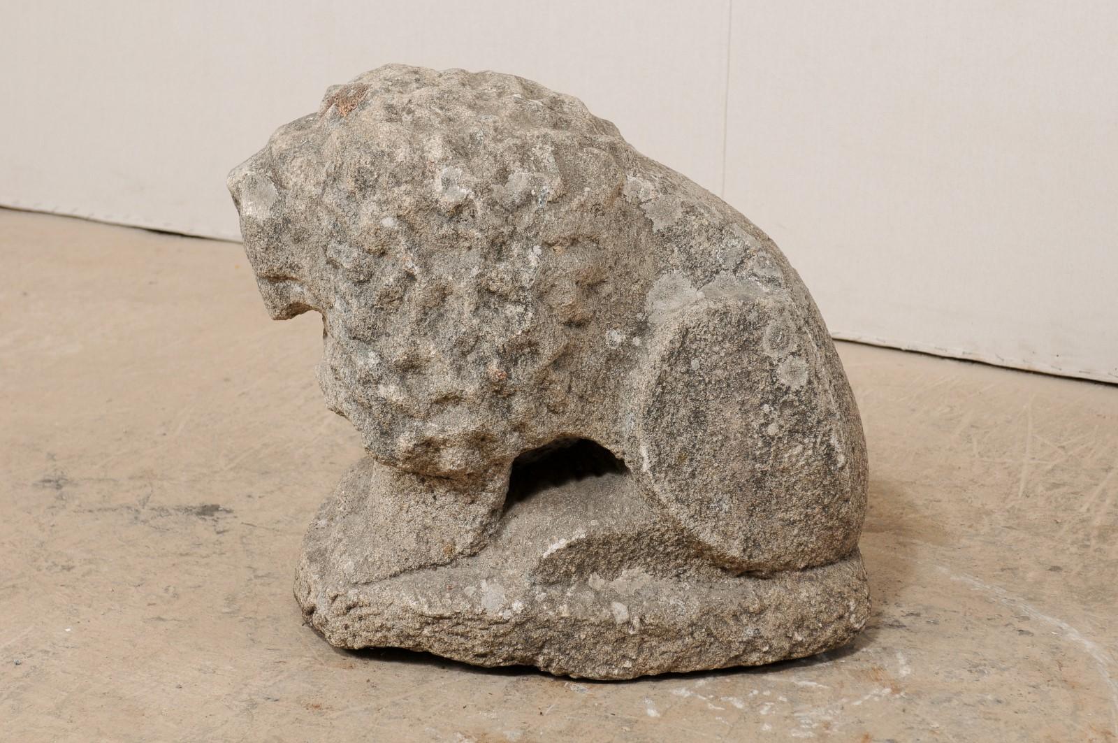 Europäischer Löwe aus handgeschnitztem Stein aus dem 19. Jahrhundert im Angebot 2
