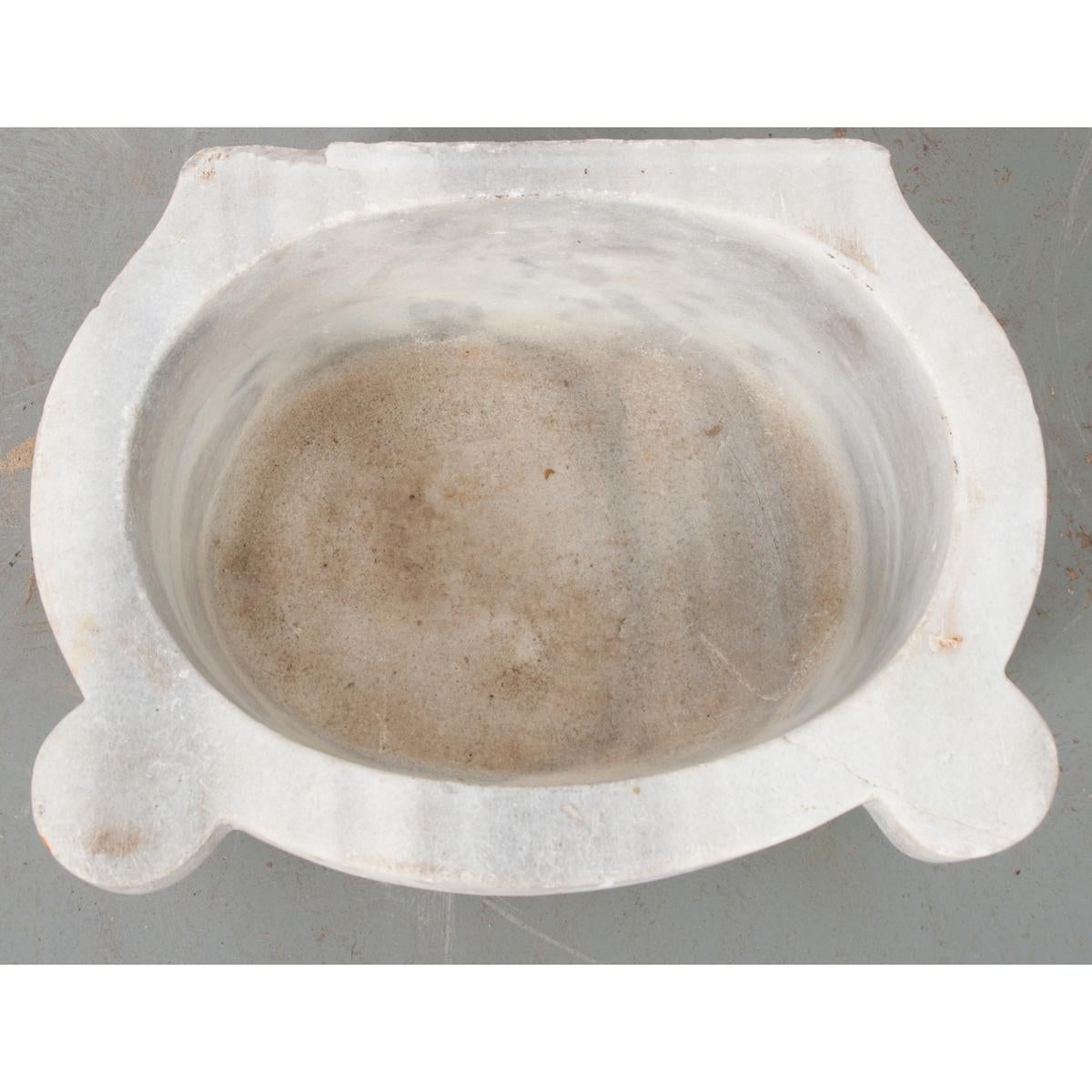 Other 19th Century European Marble Water Basin For Sale