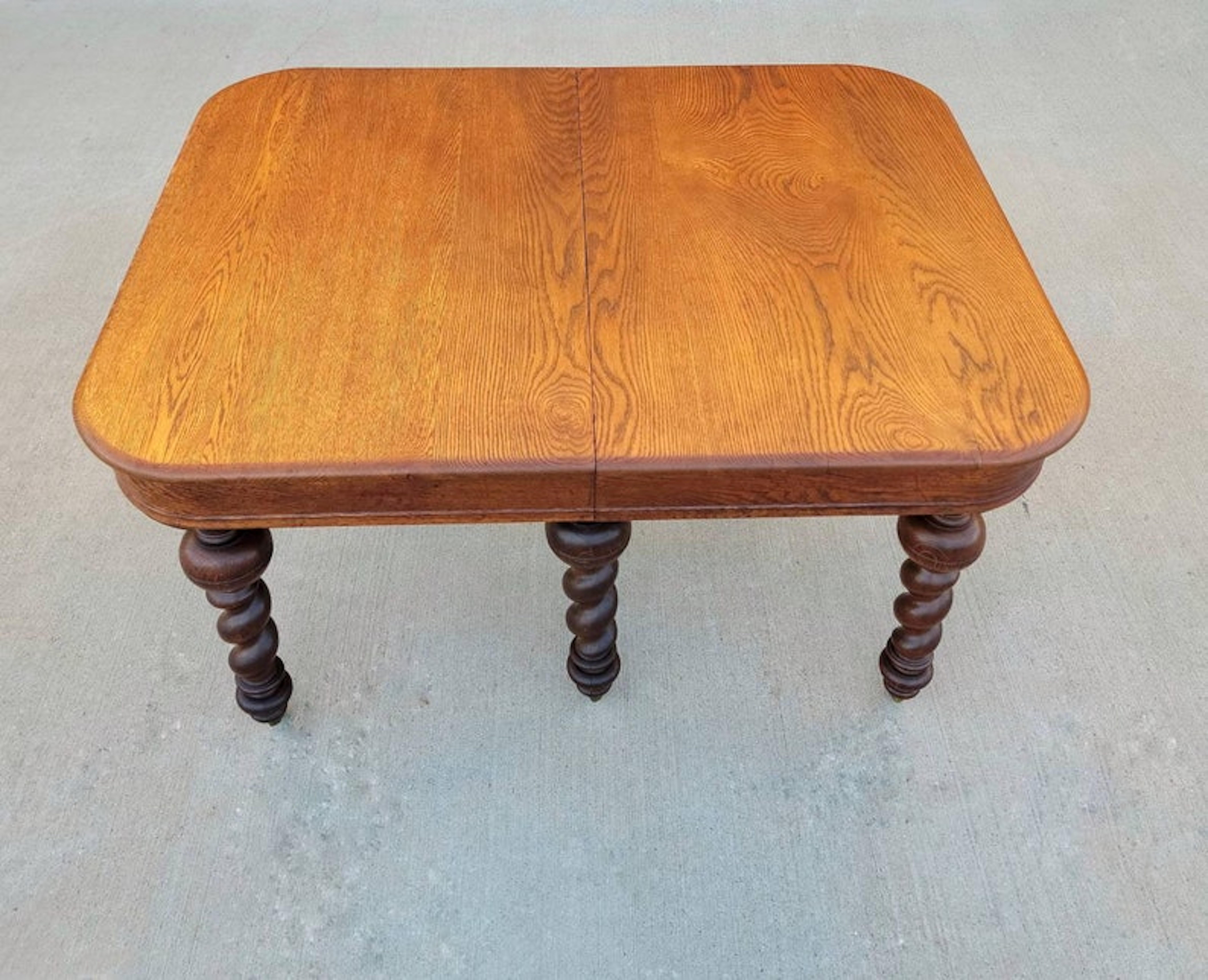 19th Century European Oak Extension Table with Barley Twist Legs 6