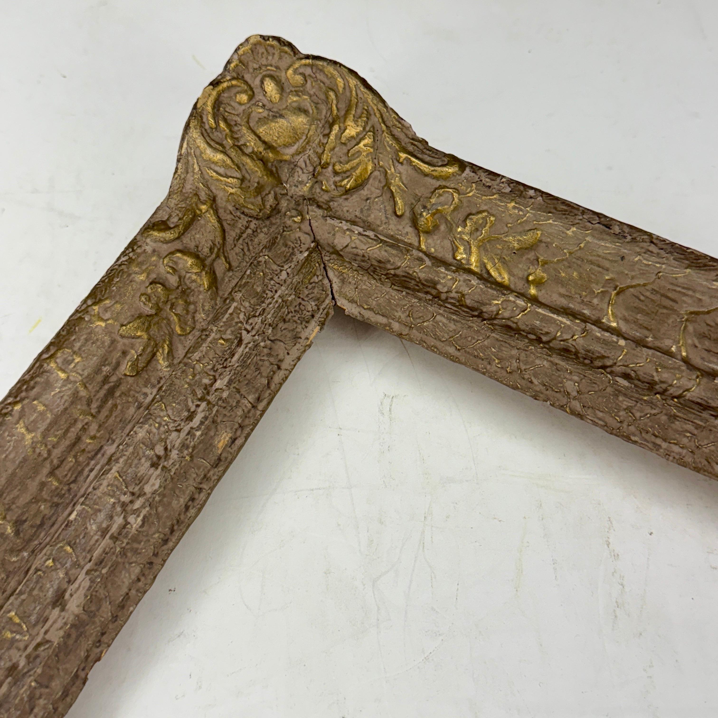 Cadre d'art européen rectangulaire en bois doré du 19e siècle en vente 2