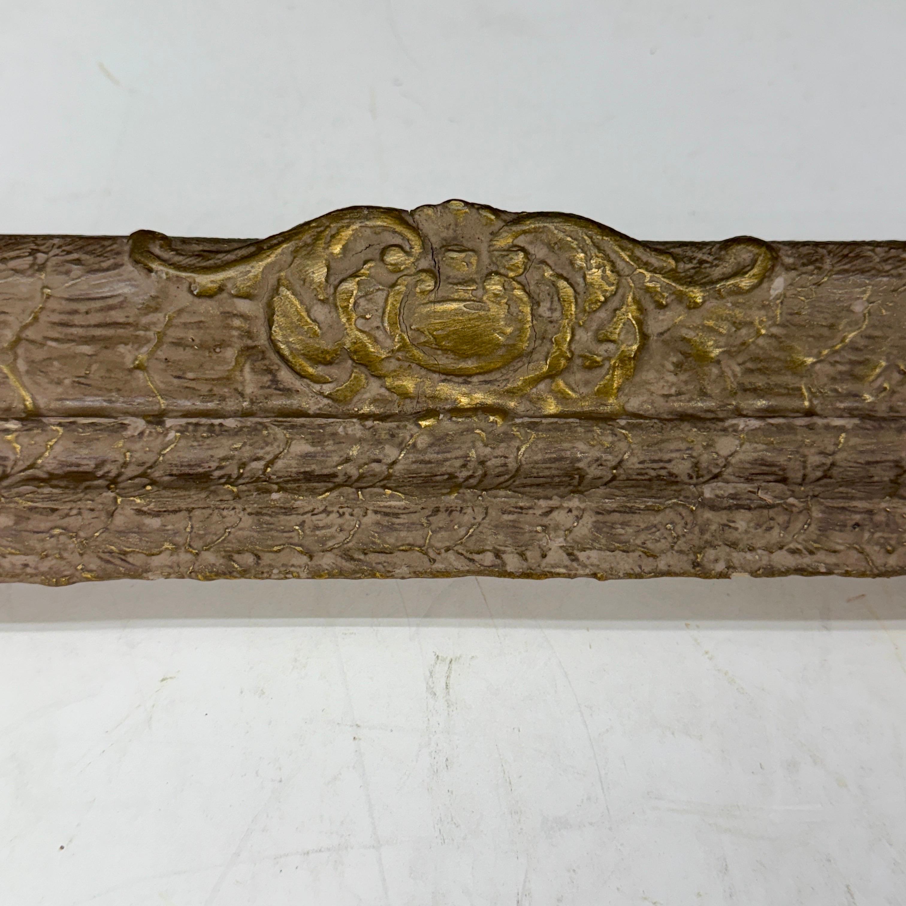 Cadre d'art européen rectangulaire en bois doré du 19e siècle en vente 3