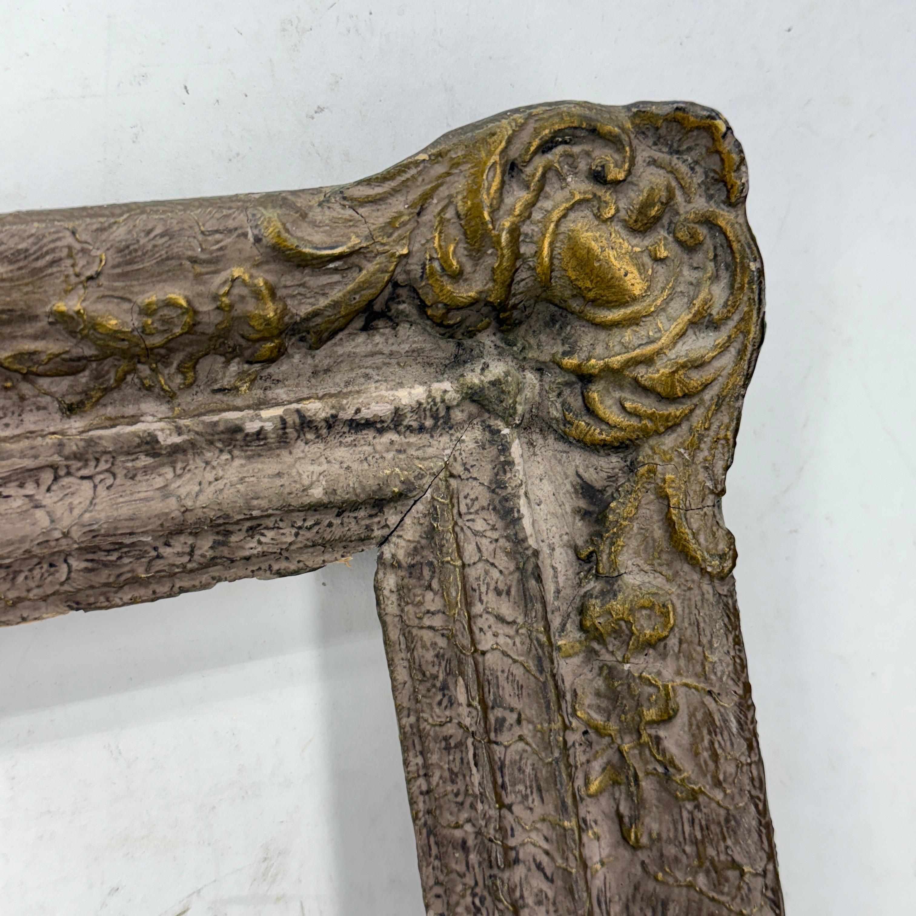 Cadre d'art européen rectangulaire en bois doré du 19e siècle en vente 8