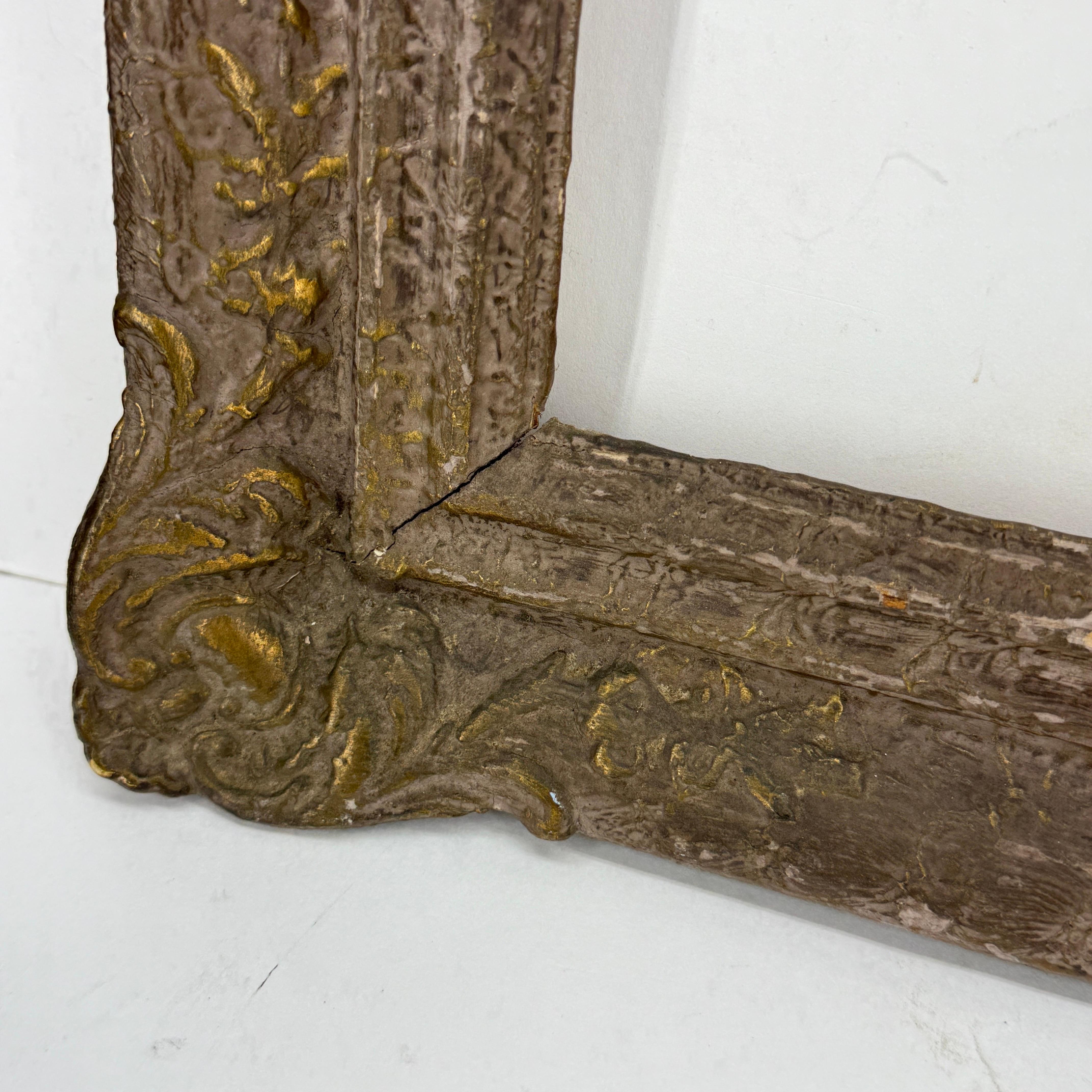 Cadre d'art européen rectangulaire en bois doré du 19e siècle en vente 1