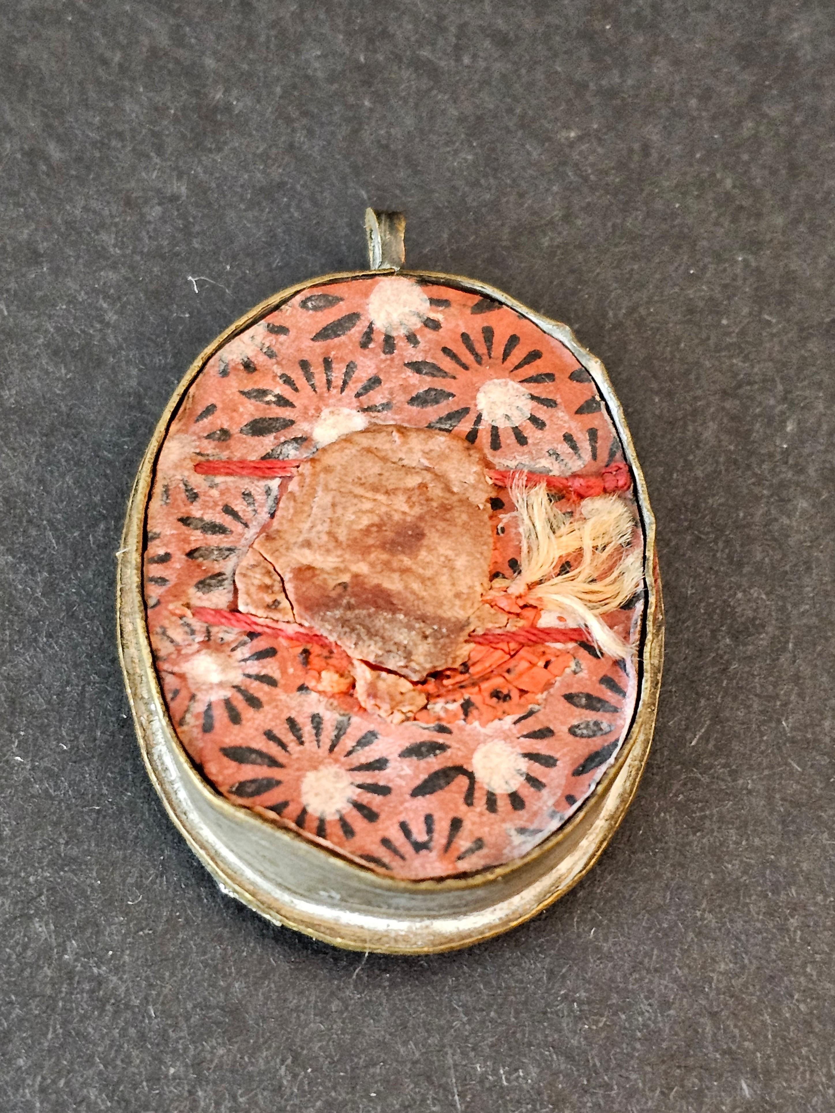 Europäische religiöse Altarreliquary-Monstrance des 19. Jahrhunderts mit Relic (Neobarock)
