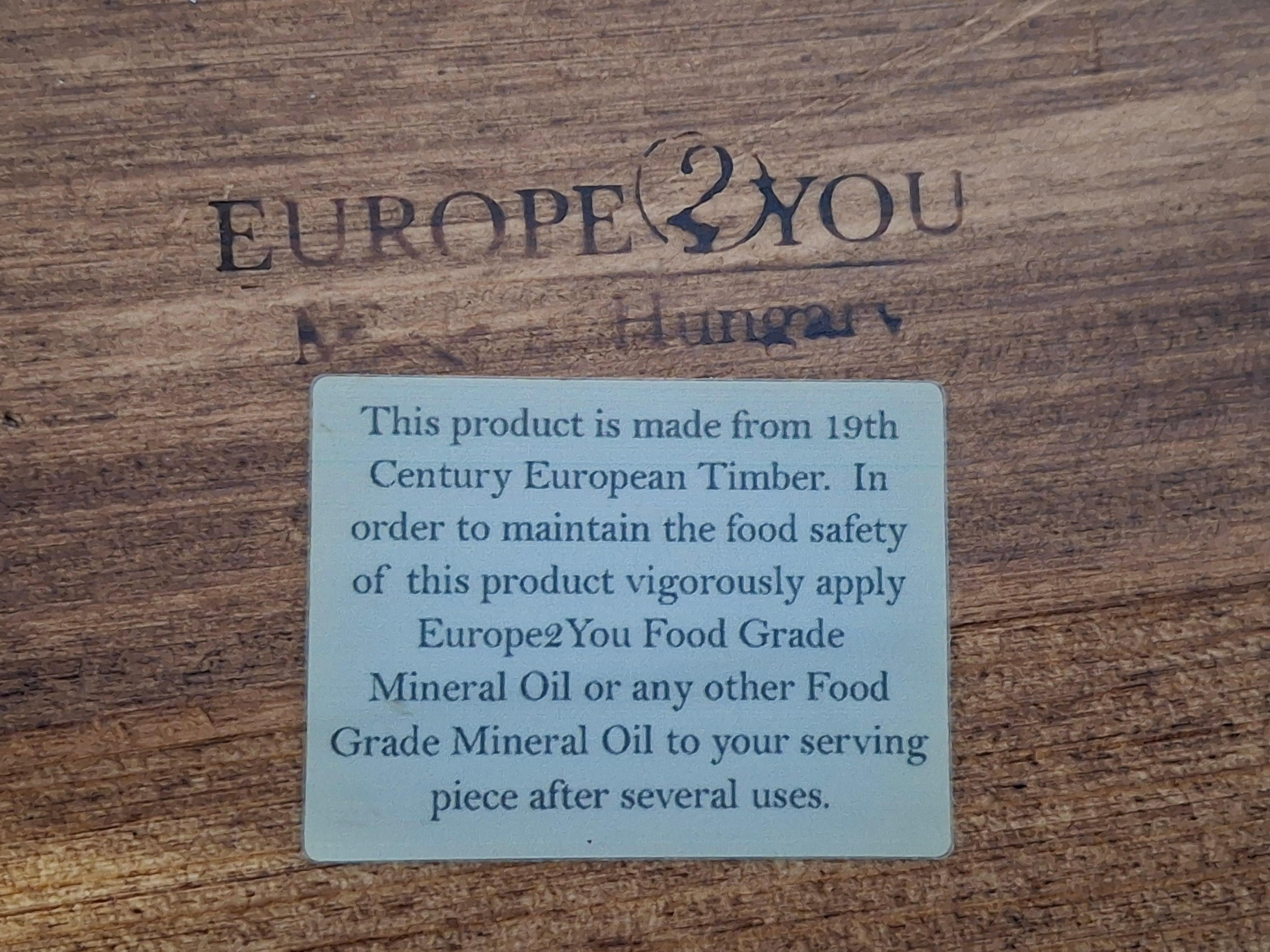 19. Jahrhundert Europäisches Rustikales Holz Großer Untersetzer / Charcuterie Brett (20. Jahrhundert) im Angebot