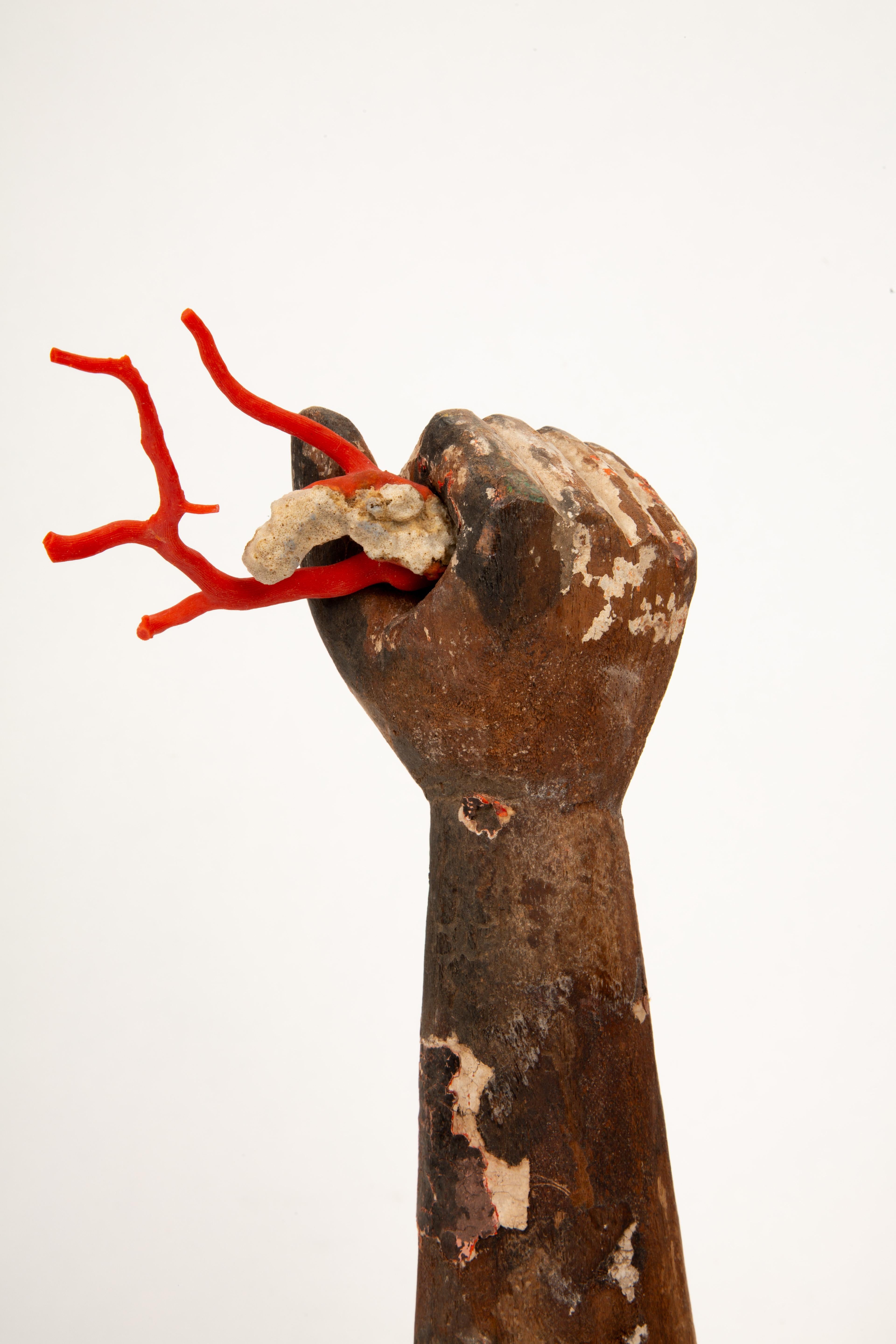 19th-Century European Santos Hand with Red Coral: A Symbol of Sacred Vitality In Excellent Condition In New York, NY