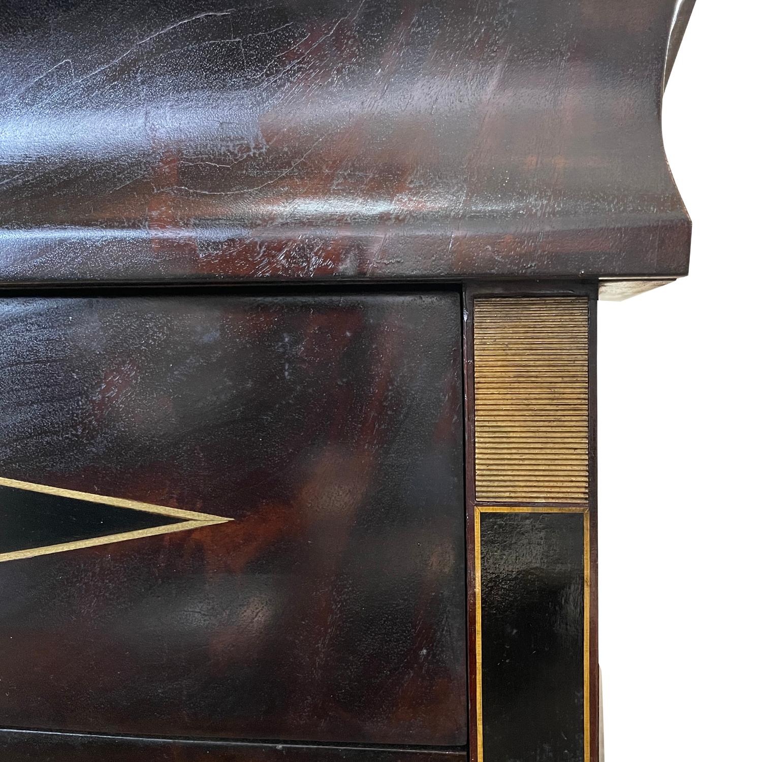 Métal Commode en acajou plaqué du XIXe siècle - Commode ancienne en vente