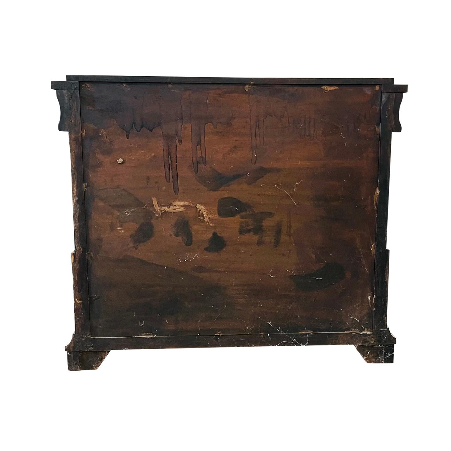 Commode en acajou plaqué du XIXe siècle - Commode ancienne en vente 2