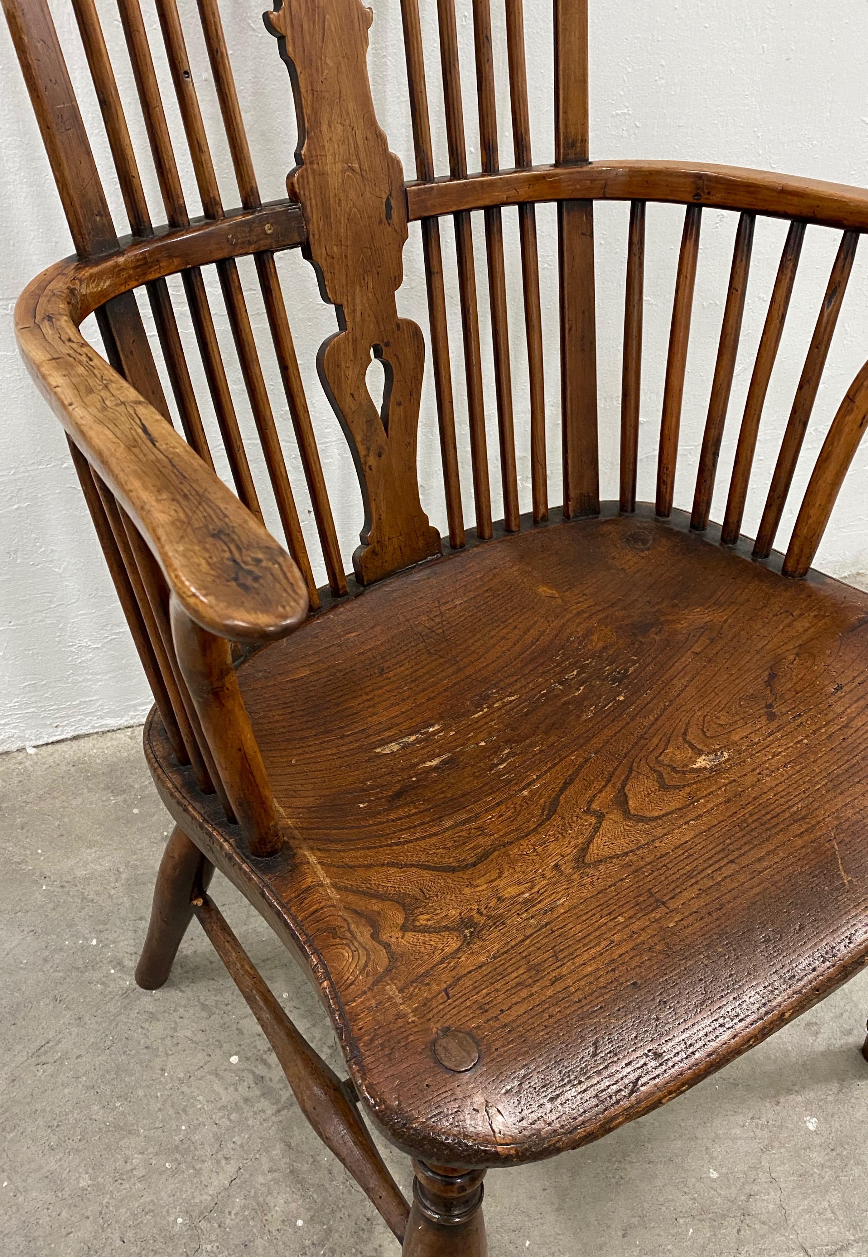 19th Century European Yew Wood High Back Windsor Armchair For Sale 3