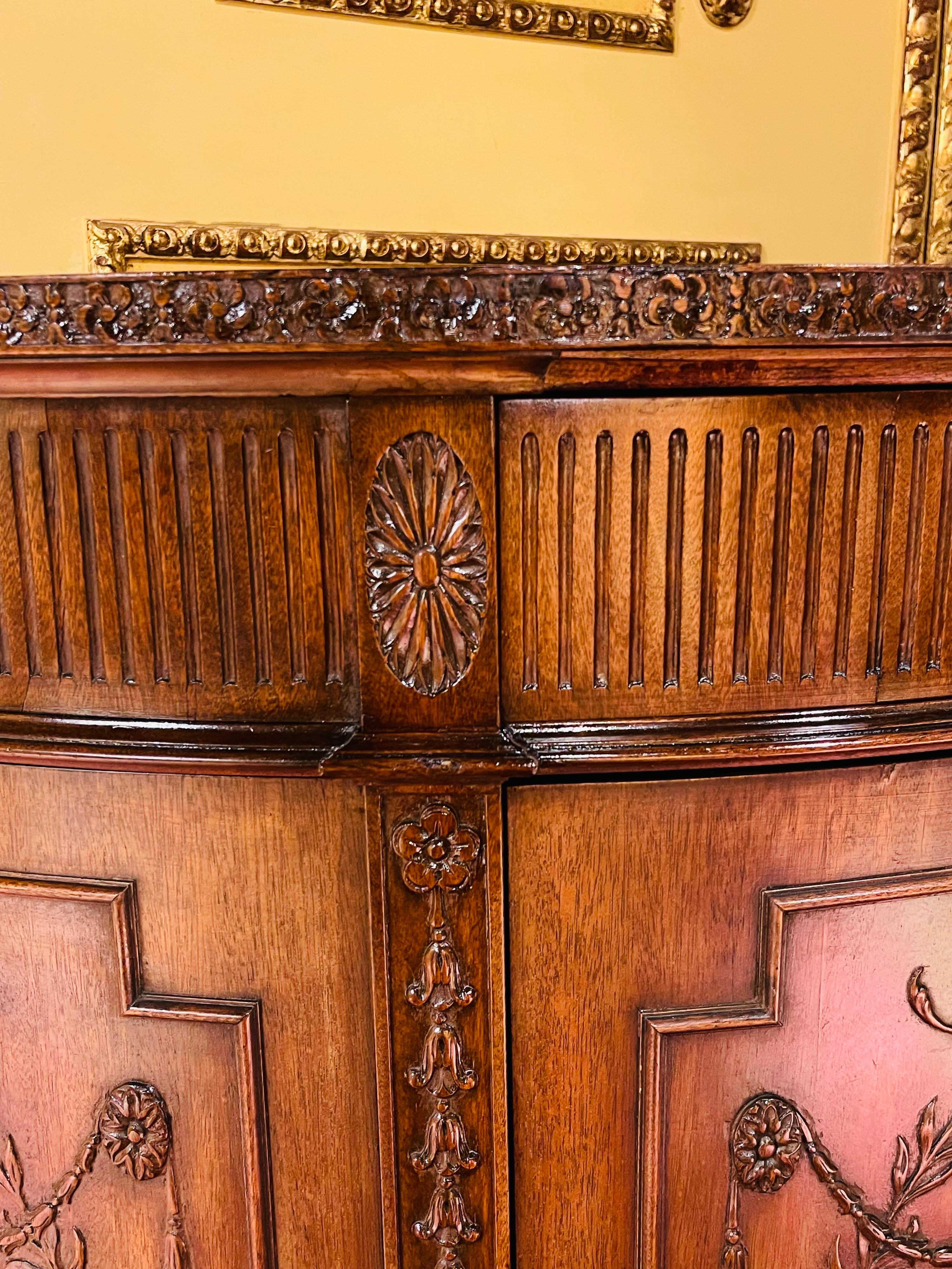 Eccellente cassettiera da parete semicircolare del XIX secolo, Neoclassicismo in vendita 5