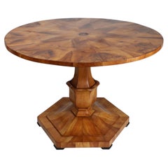 19th Century Exceptional Biedermeier Cherry Pedestal Table. Vienna, c. 1820.