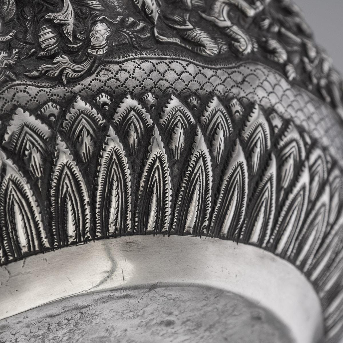 Außergewöhnliche burmesische Thabeik-Schale aus massivem Silber des 19. Jahrhunderts, Rangoon, um 1880 im Angebot 13