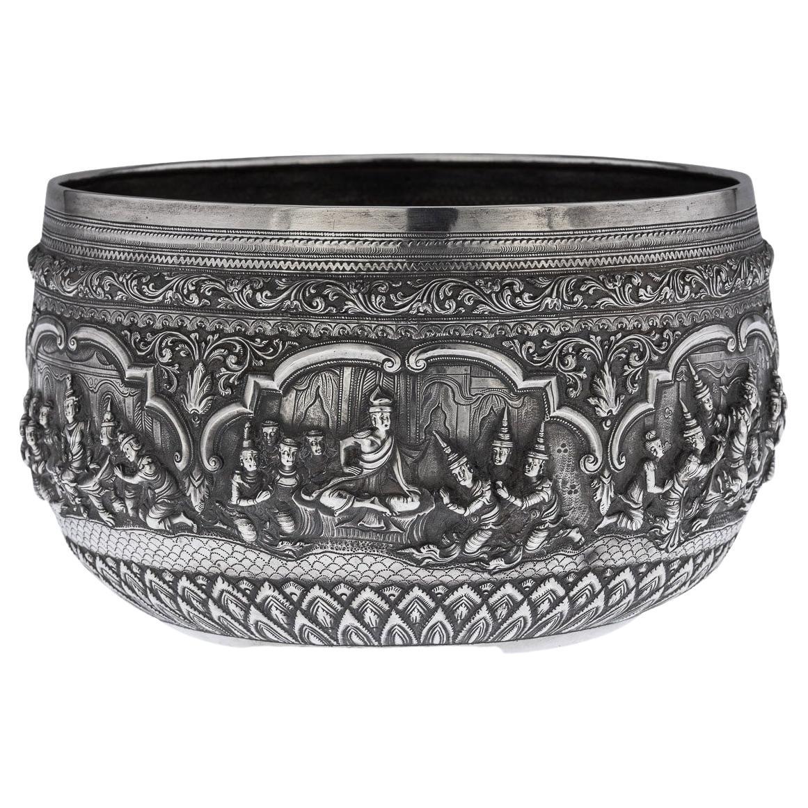 19th Century Exceptional Burmese Solid Silver Thabeik Bowl, Rangoon, c.1880 For Sale