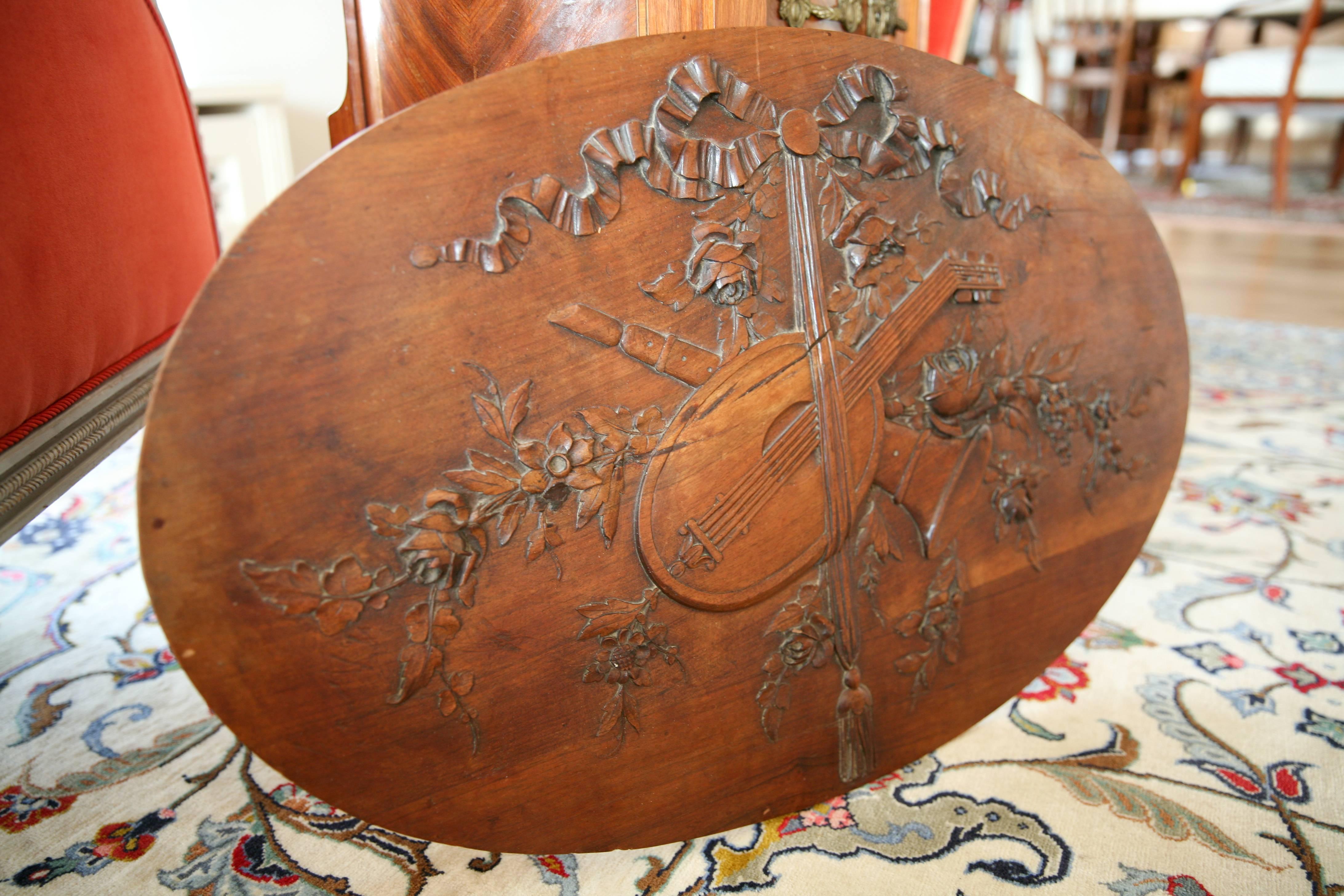 musical instruments decorations