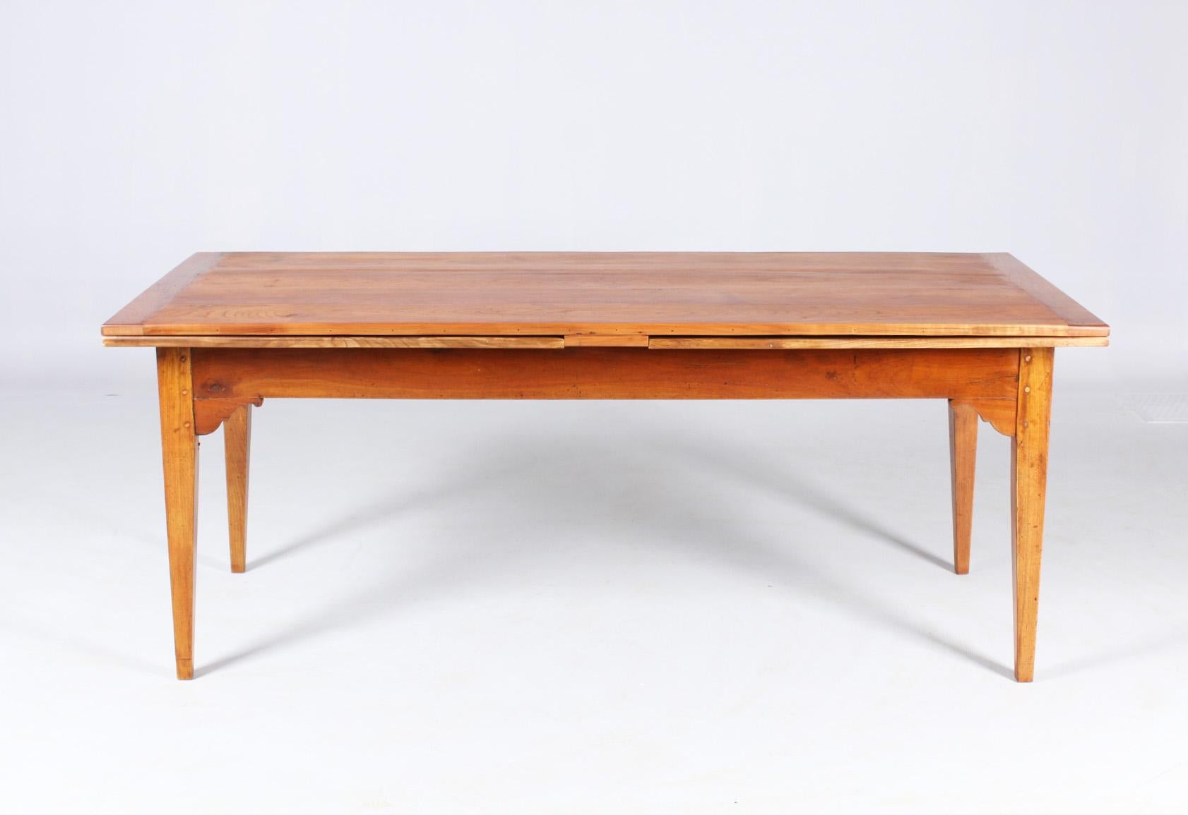 19th Century Extendable Farm Table, for up to 12 people, Cherrywood In Good Condition In Greven, DE