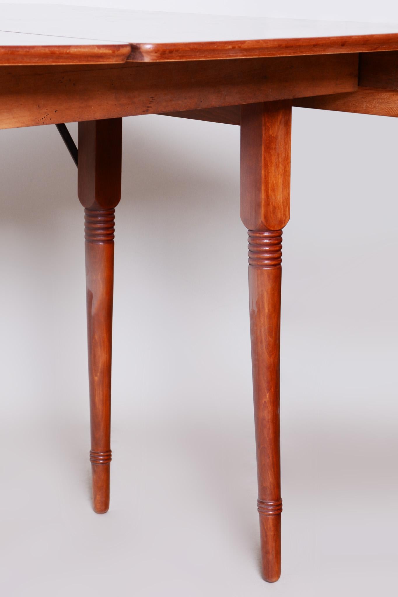 Table à rallonge du 19ème siècle, fabriquée en France, entièrement restaurée en acajou, Empire Bon état - En vente à Brandys nad Labem, Středočeský kraj