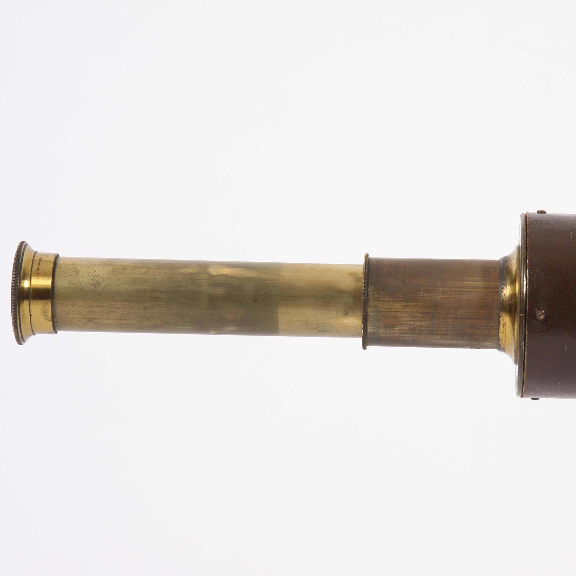 19th Century F. Primavesi & Sons Leather and Brass Telescope In Good Condition For Sale In London, GB