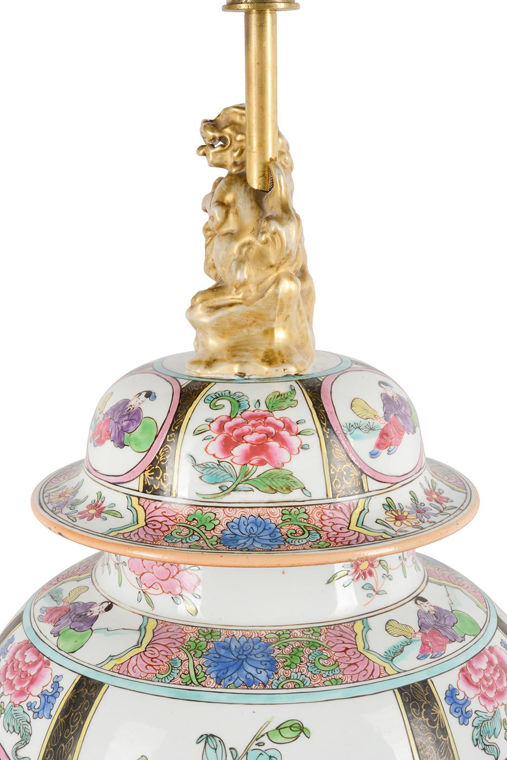 Vase/Lampe en porcelaine Samson de style Famille Rose du 19ème siècle en vente 2