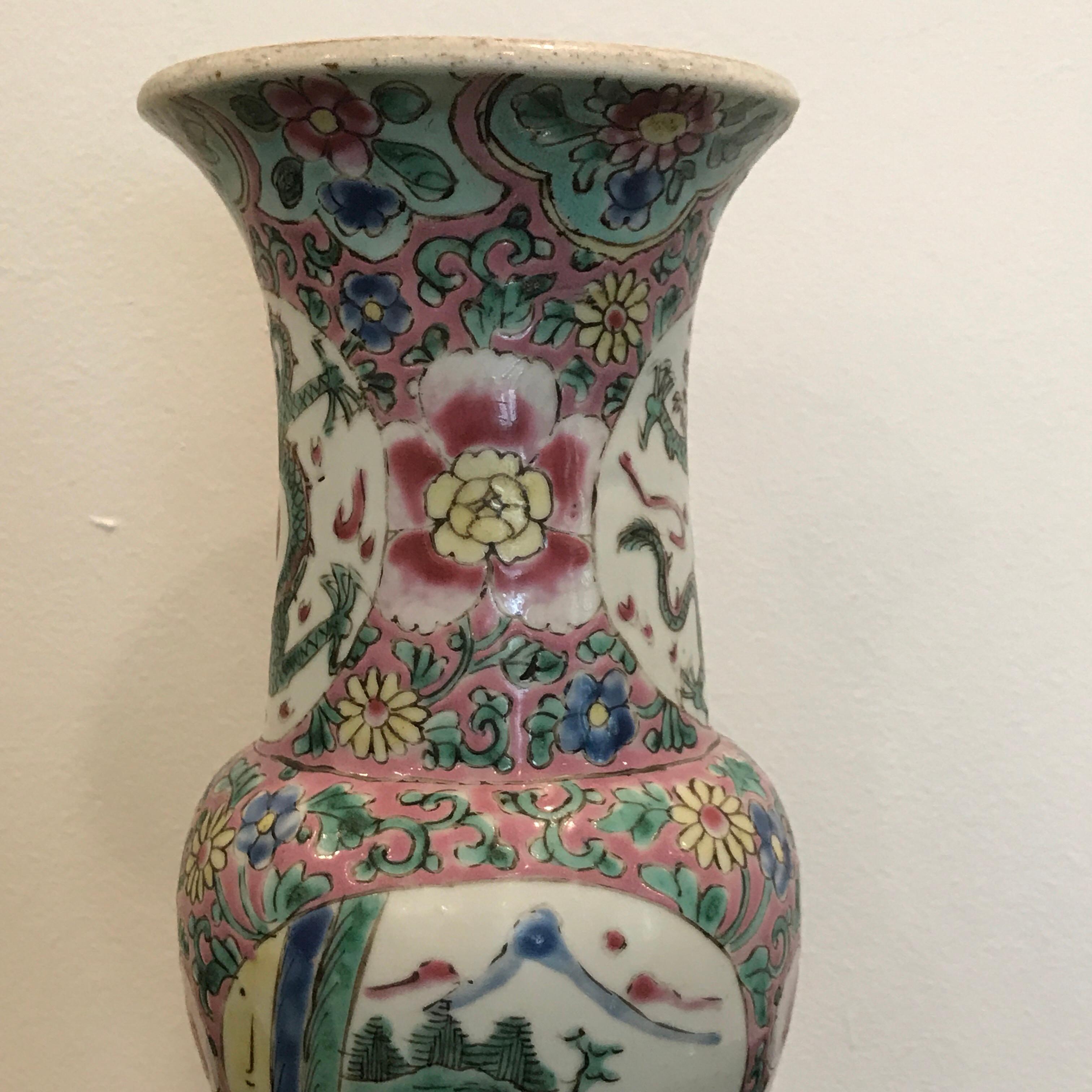 19th Century Famille Verte Chinese Export Vase For Sale 6