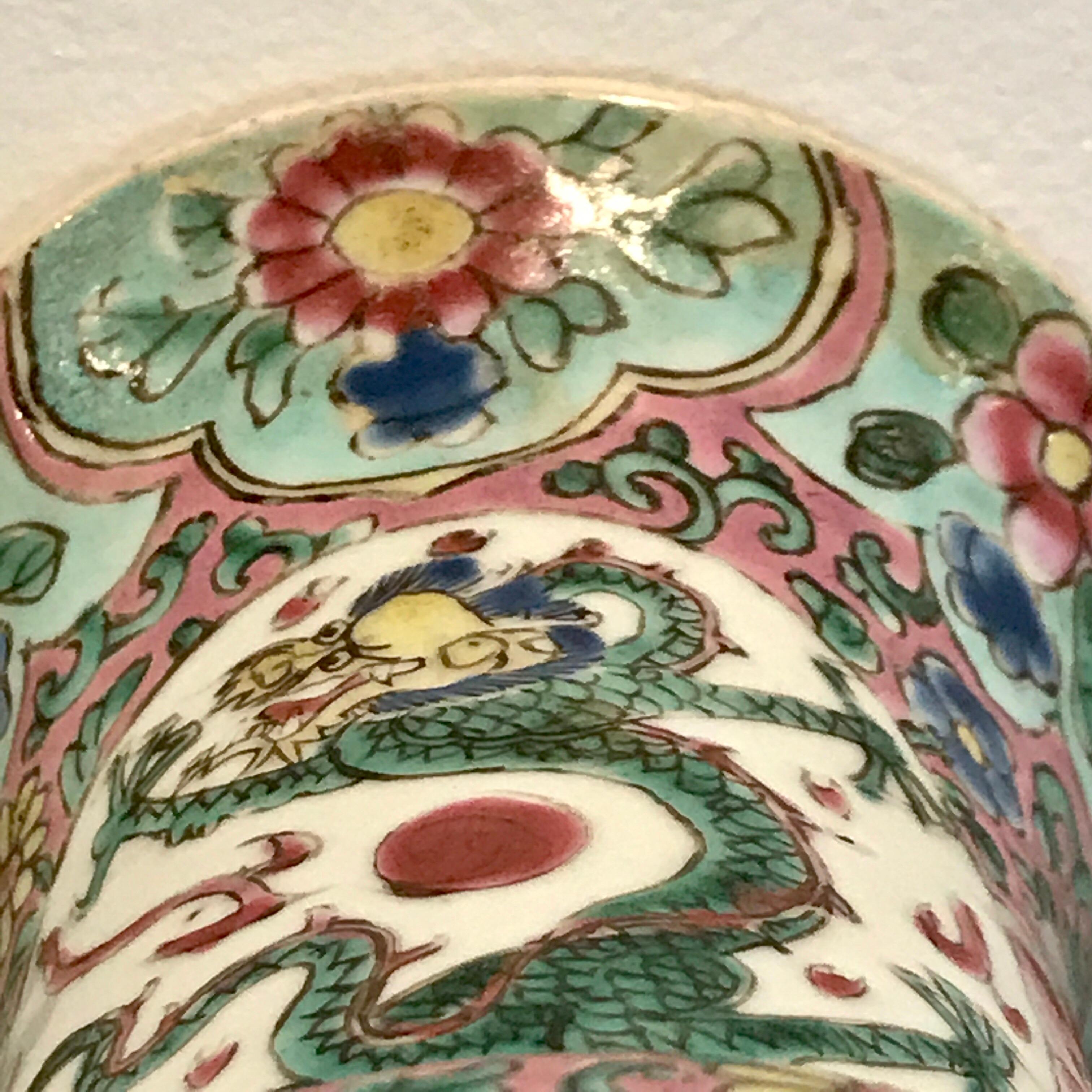 19th Century Famille Verte Chinese Export Vase For Sale 10