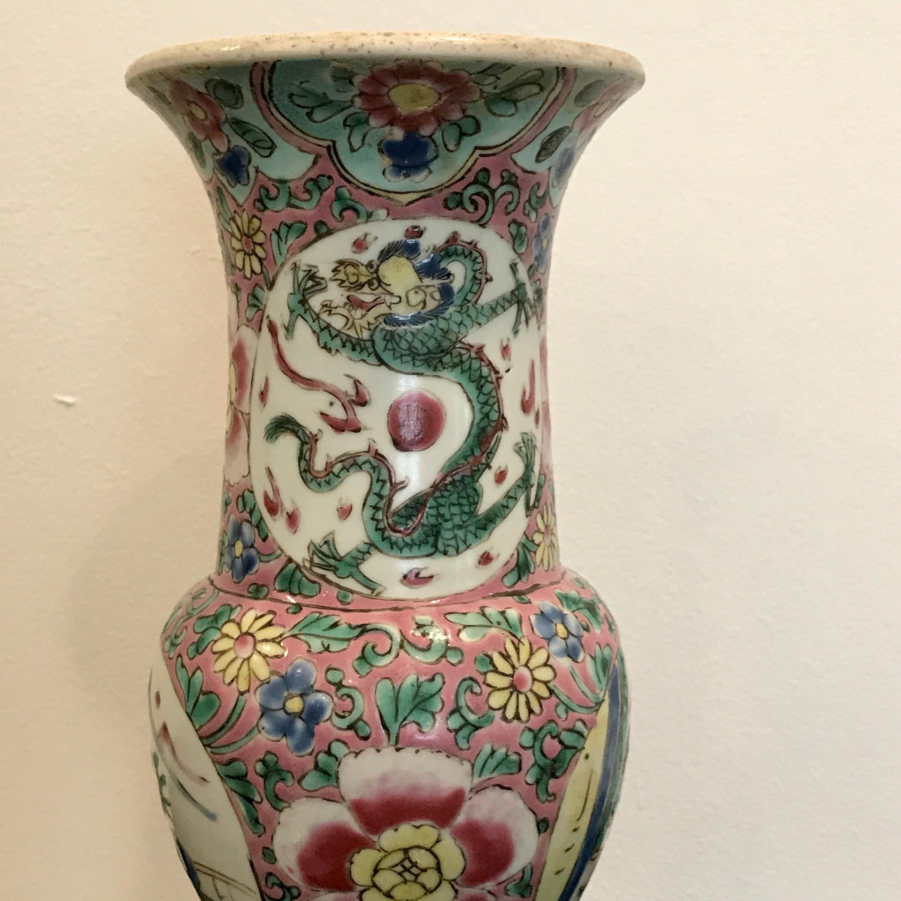 Porcelain 19th Century Famille Verte Chinese Export Vase For Sale