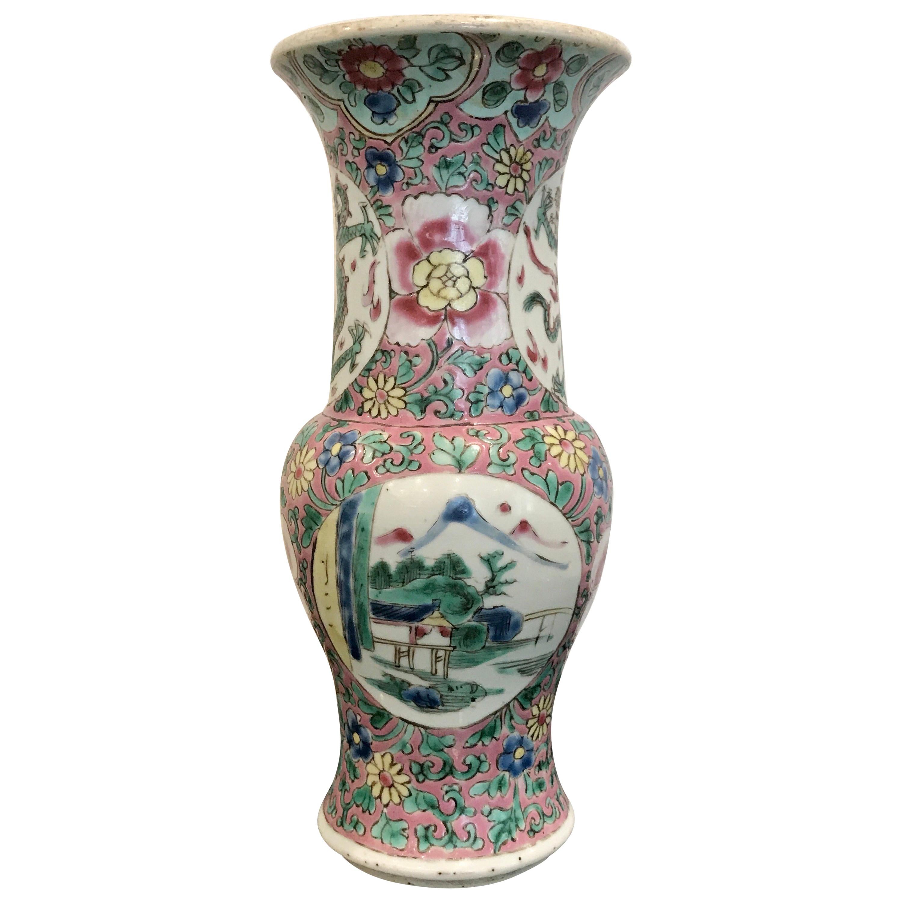 19th Century Famille Verte Chinese Export Vase For Sale