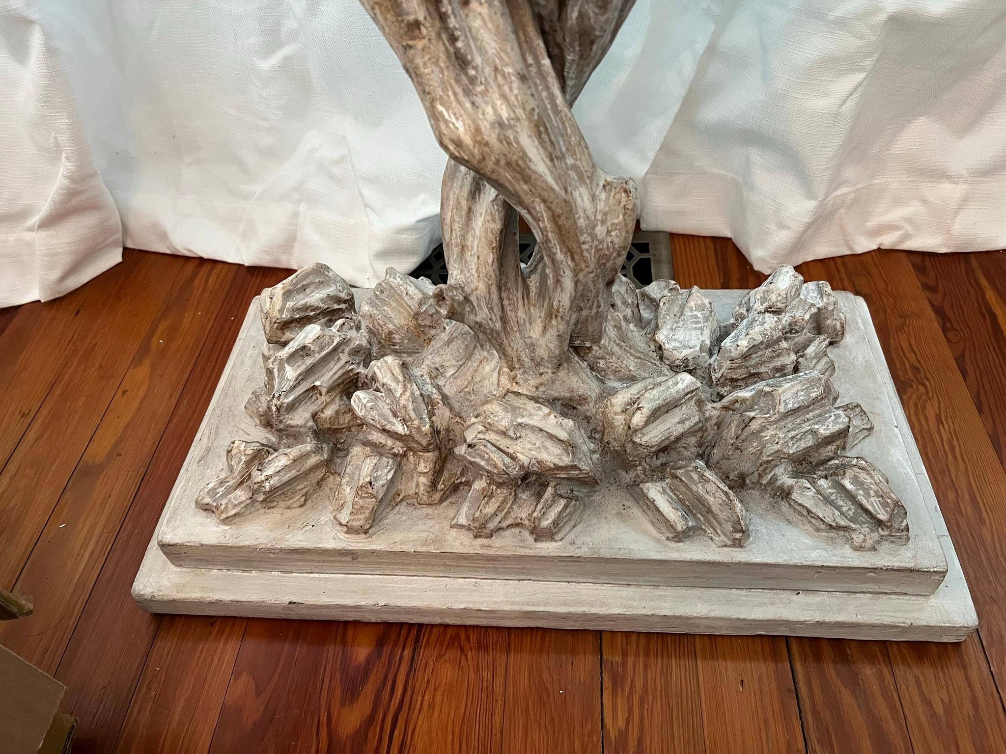 XIXe siècle Console arboreale sculptée du 19ème siècle avec plateau en Carrare en vente