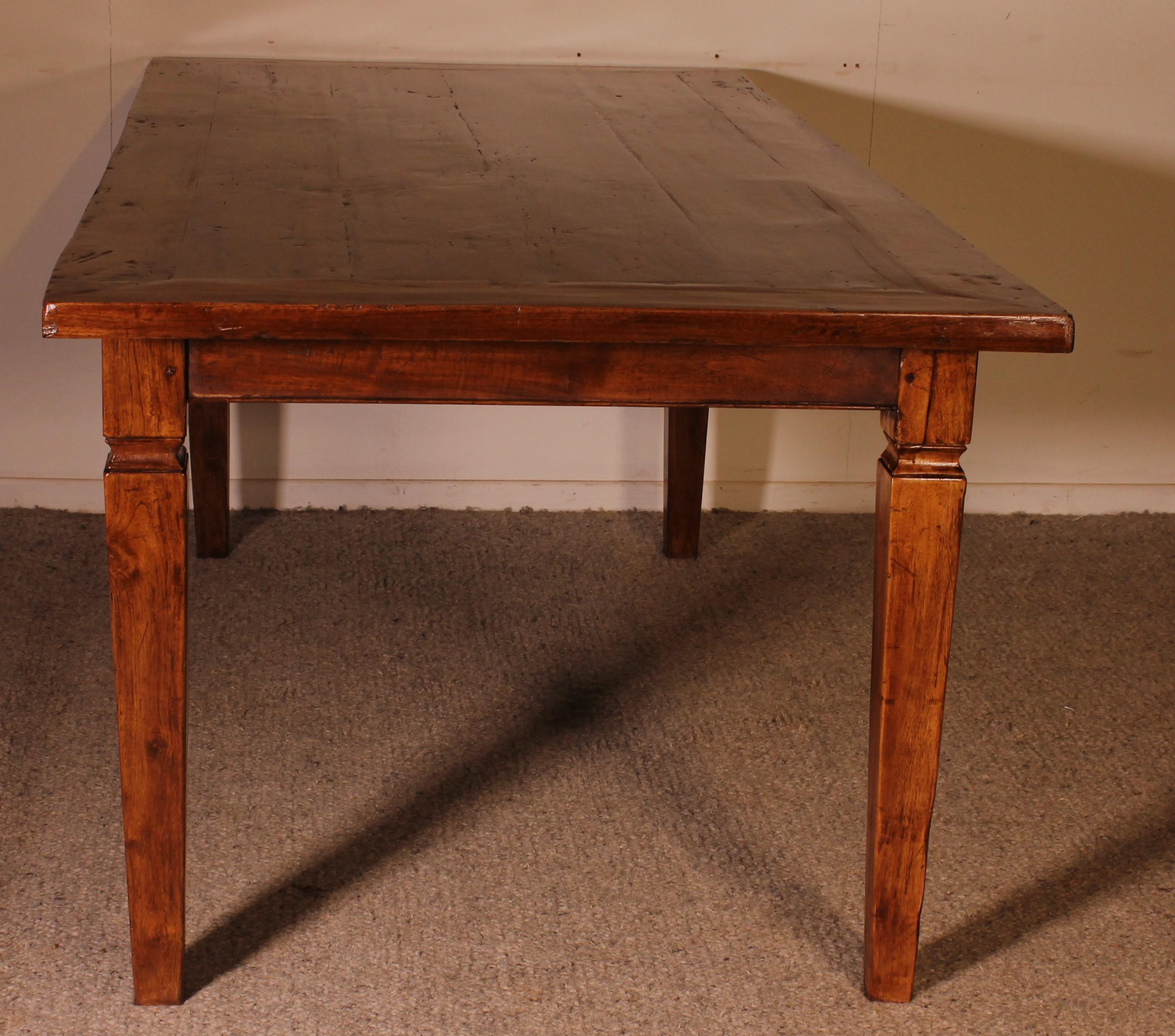 Dutch 19th Century Farmhouse Table - Netherlands With A Width Of 94cm For Sale