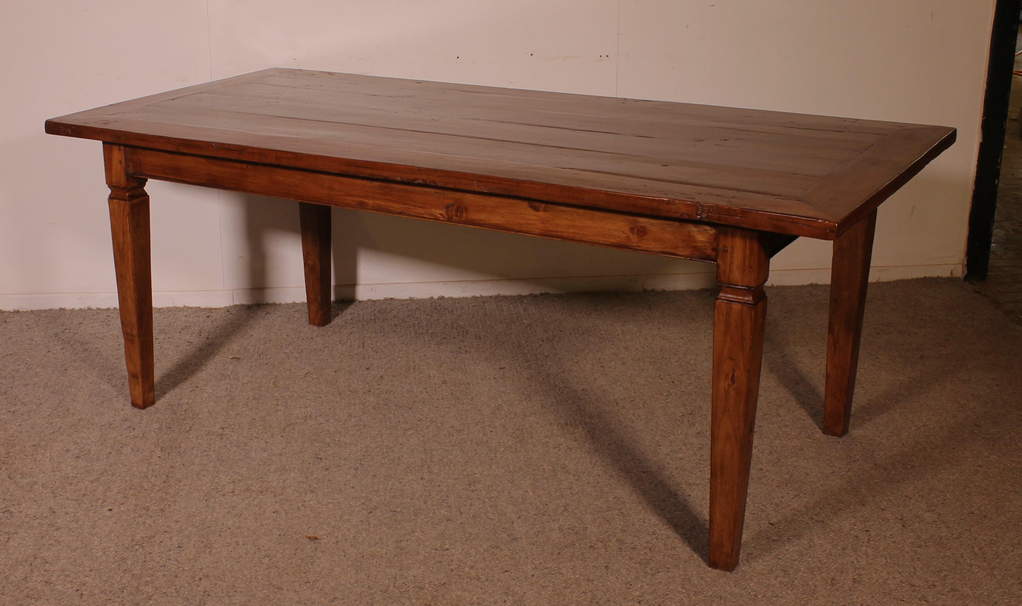 19th Century Farmhouse Table - Netherlands With A Width Of 94cm For Sale 2