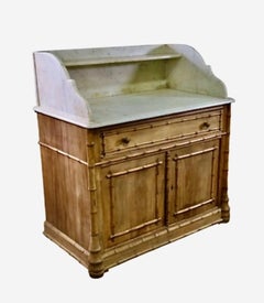 19. Jahrhundert Faux Bamboo Cabinet in Nussbaum