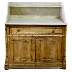 19. Jahrhundert Faux Bamboo Cabinet in Nussbaum