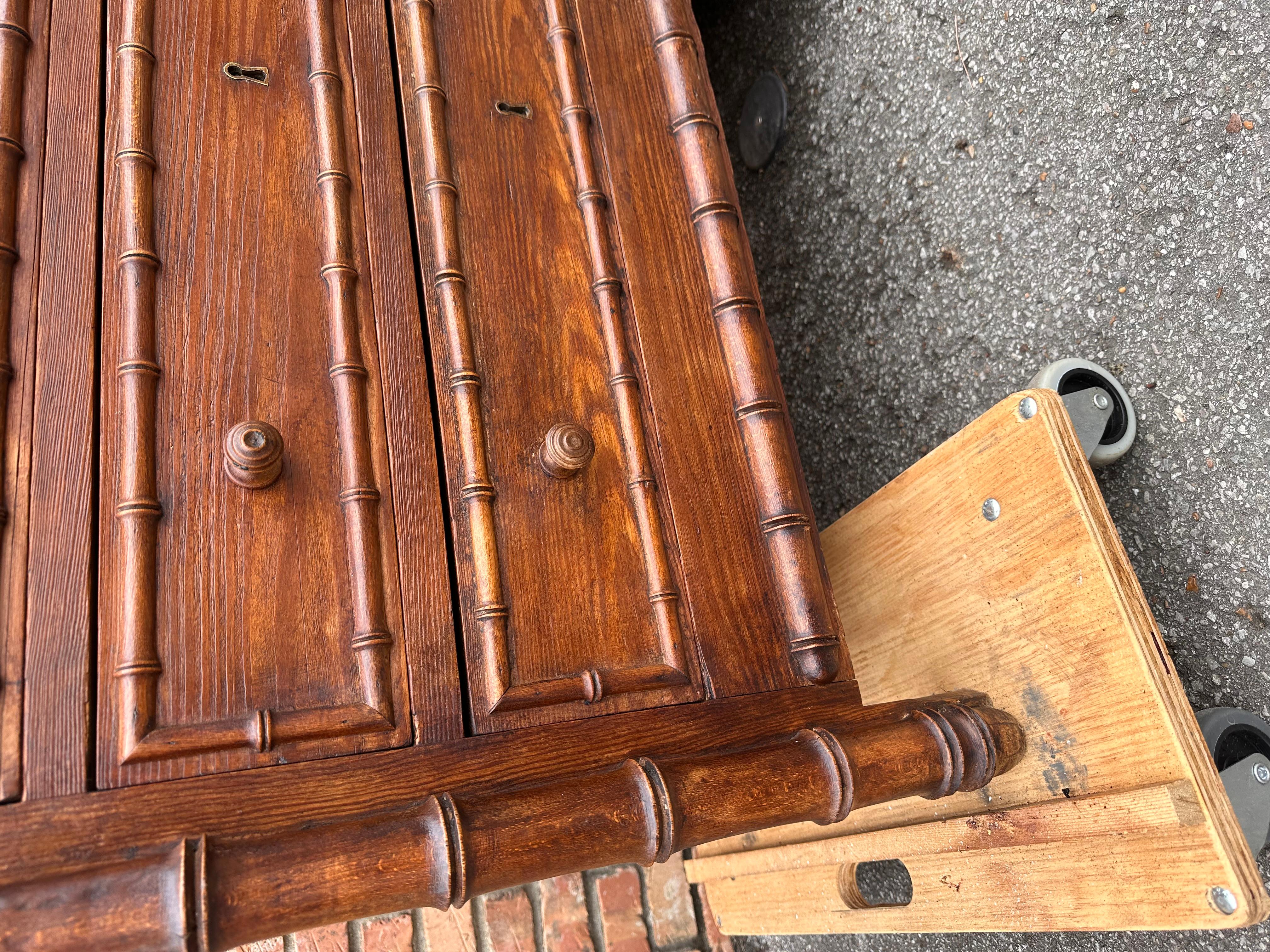 19th Century Faux Bamboo Chest For Sale 2