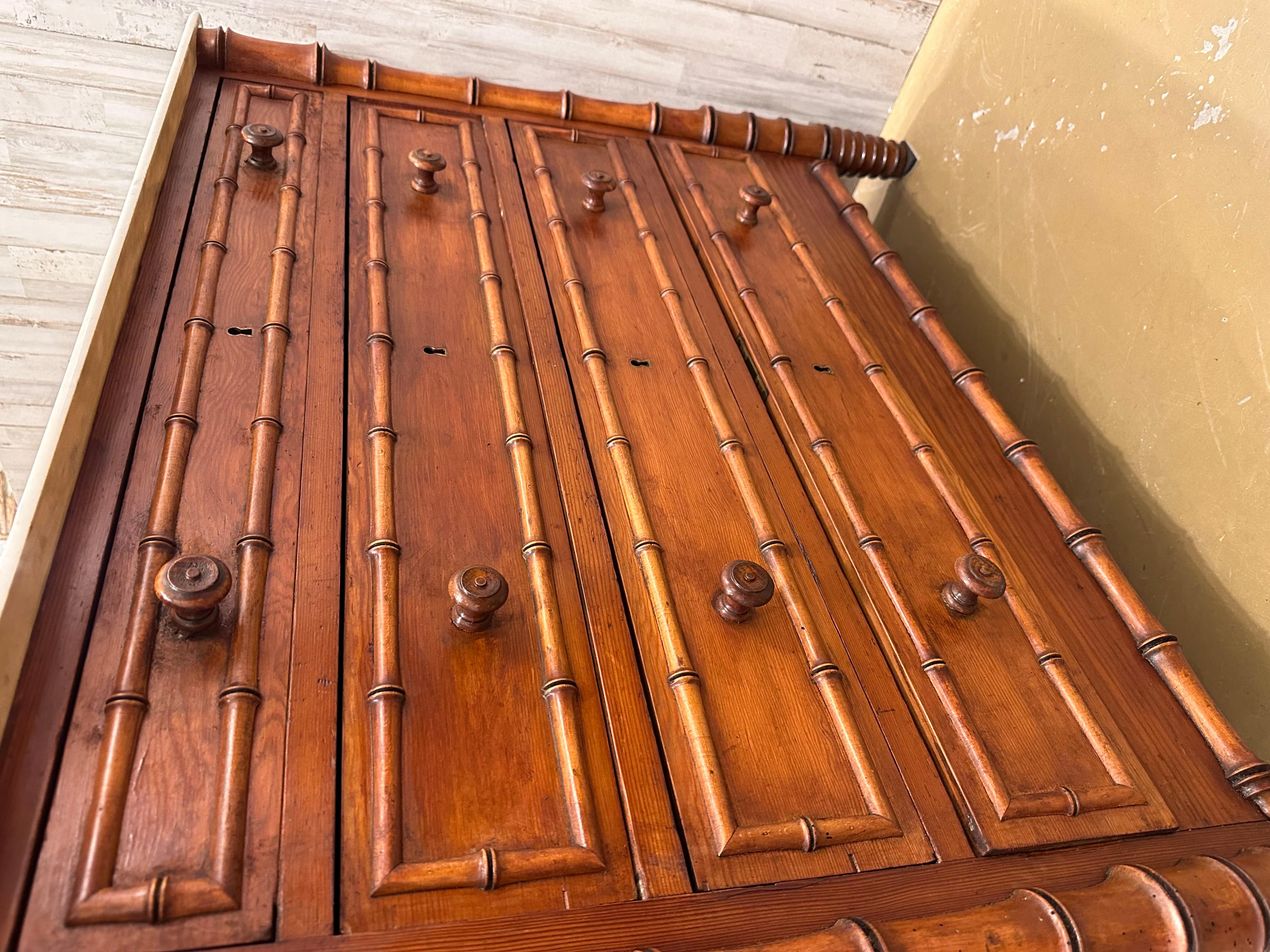 19th Century Faux Bamboo Chest For Sale 3