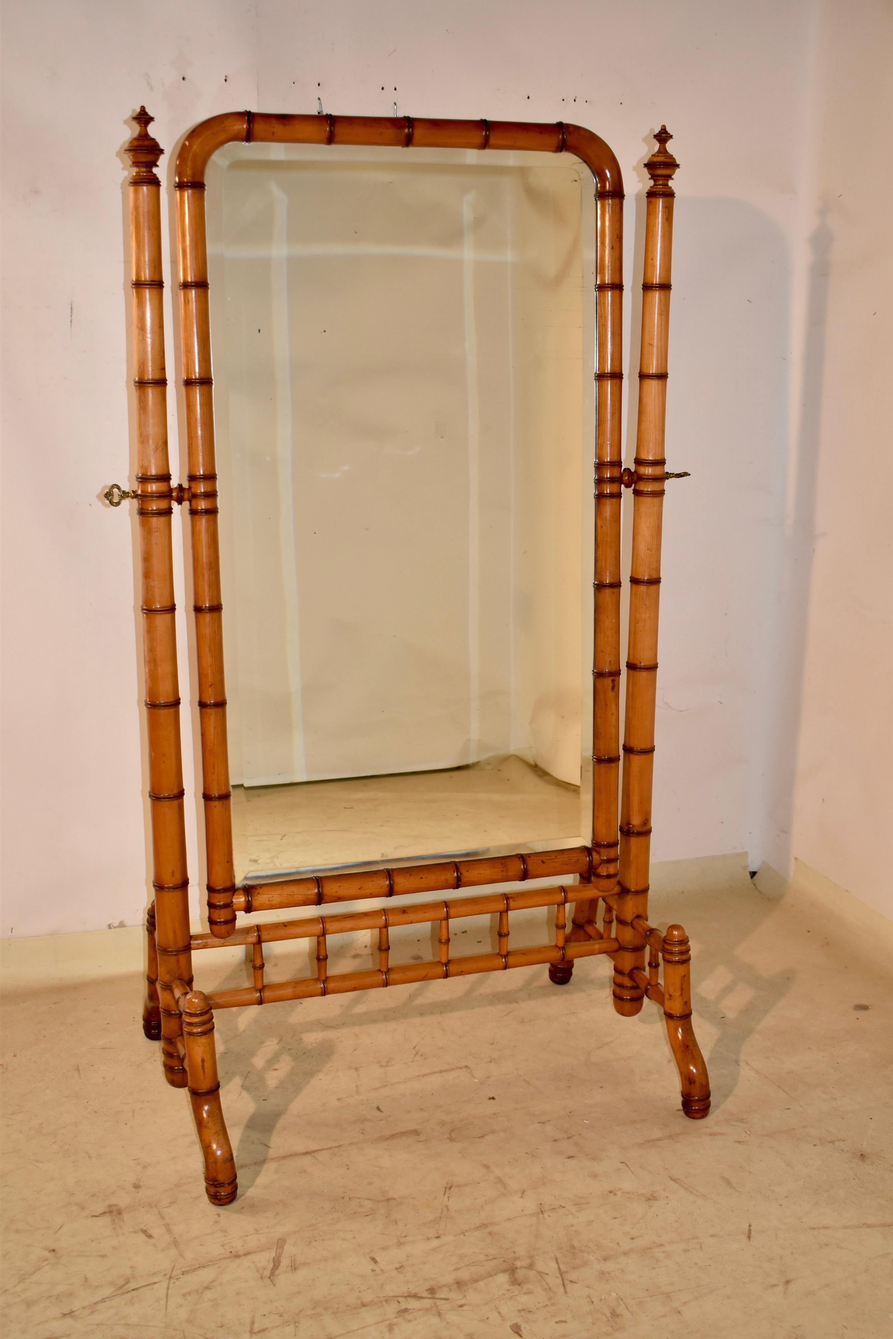 Specchio chevale in finto bambù del XIX secolo in vendita 3