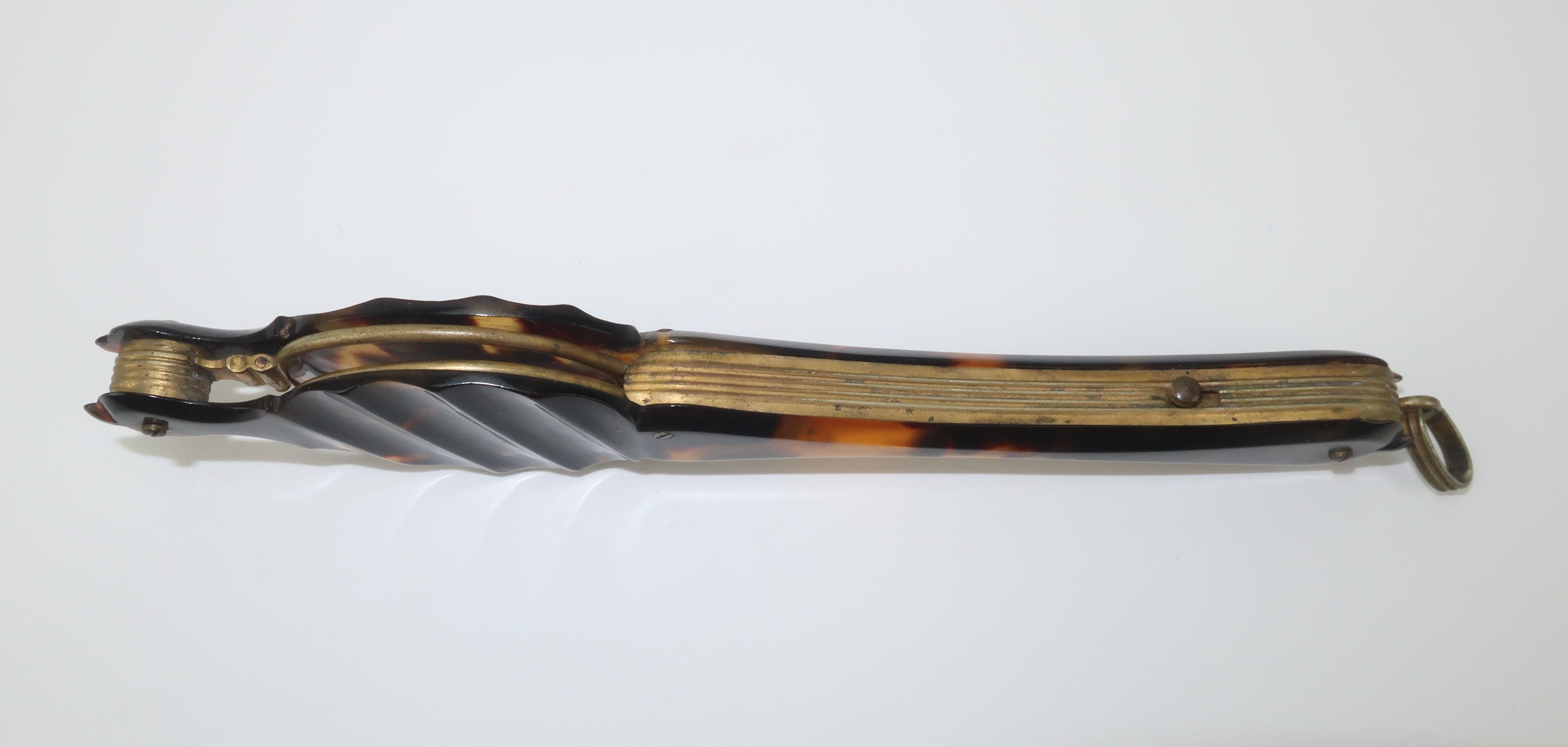 Nero Occhiali Lorgnette con carica a molla in finto guscio di tartaruga del XIX secolo in vendita