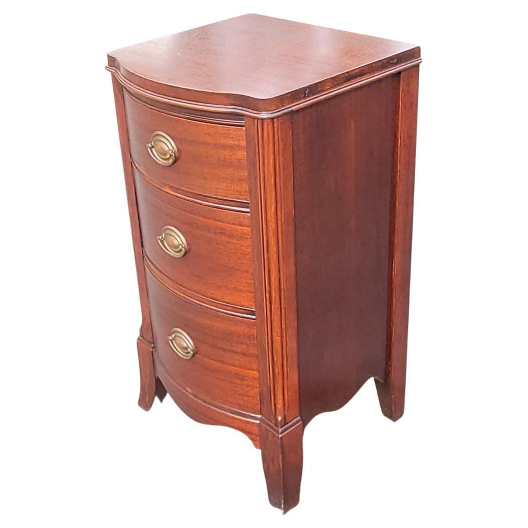 American 19th Century Federal Bowfront Mahogany Bedside Chest Nightstand For Sale