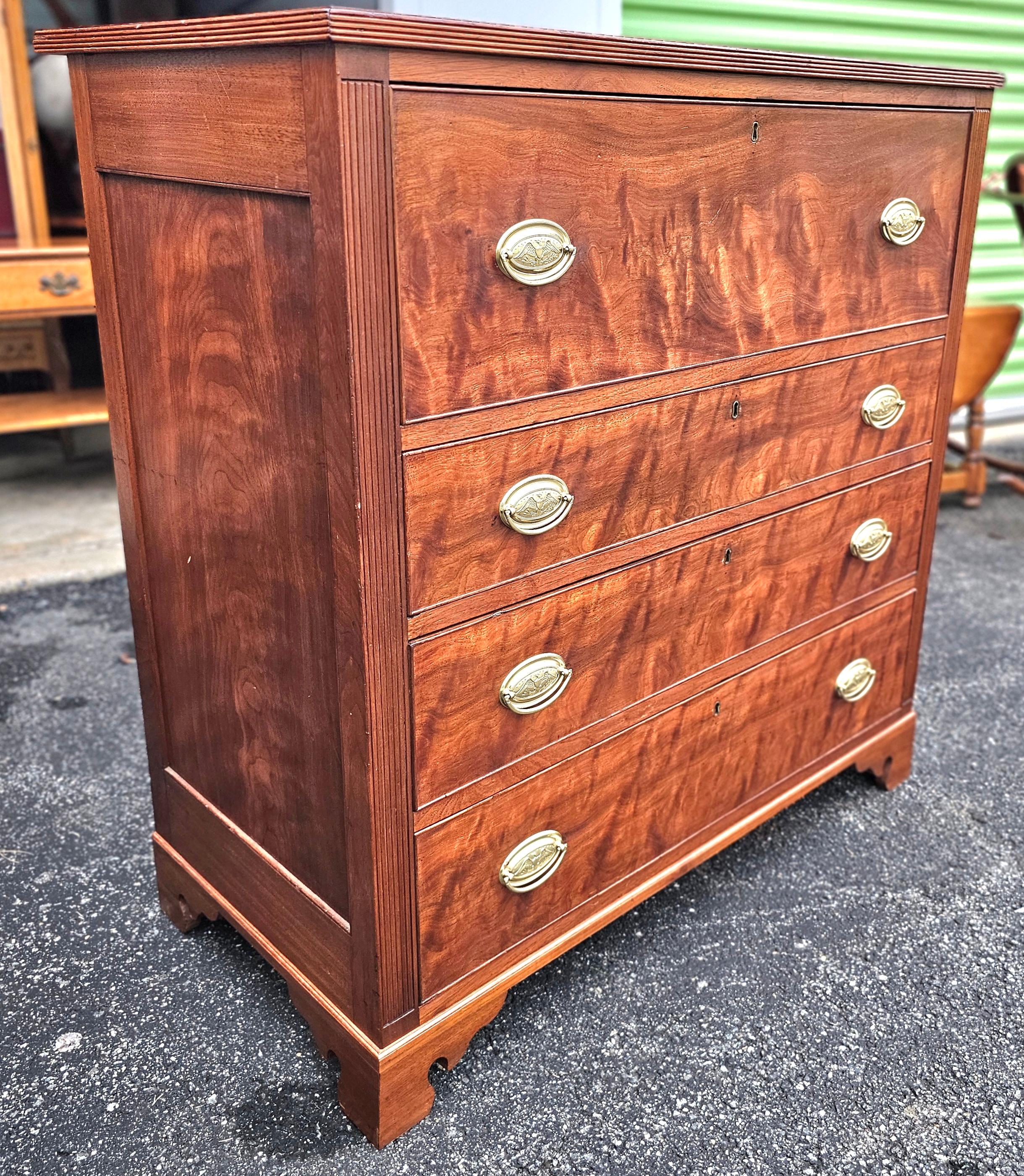 19th Century Federal Curly Tiger Figured Walnut Butler's Fall Front Desk For Sale 9
