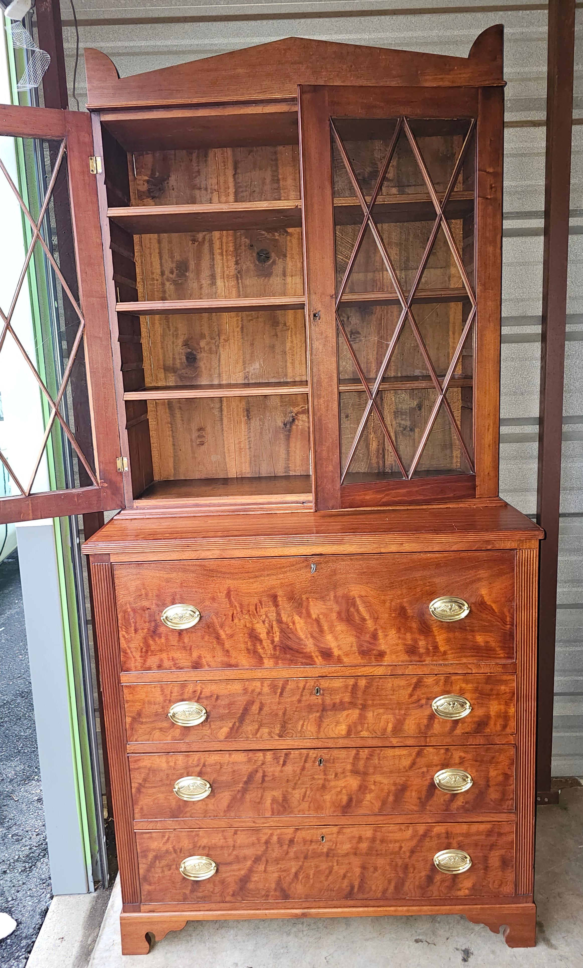 19th Century Federal Curly Tiger Figured Walnut Butler's Fall Front Desk For Sale 2