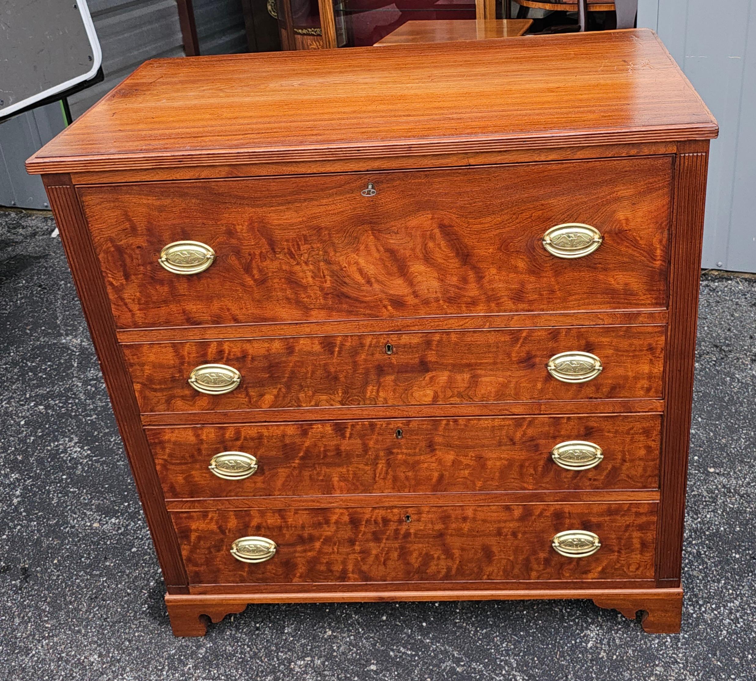 19th Century Federal Curly Tiger Figured Walnut Butler's Fall Front Desk For Sale 3