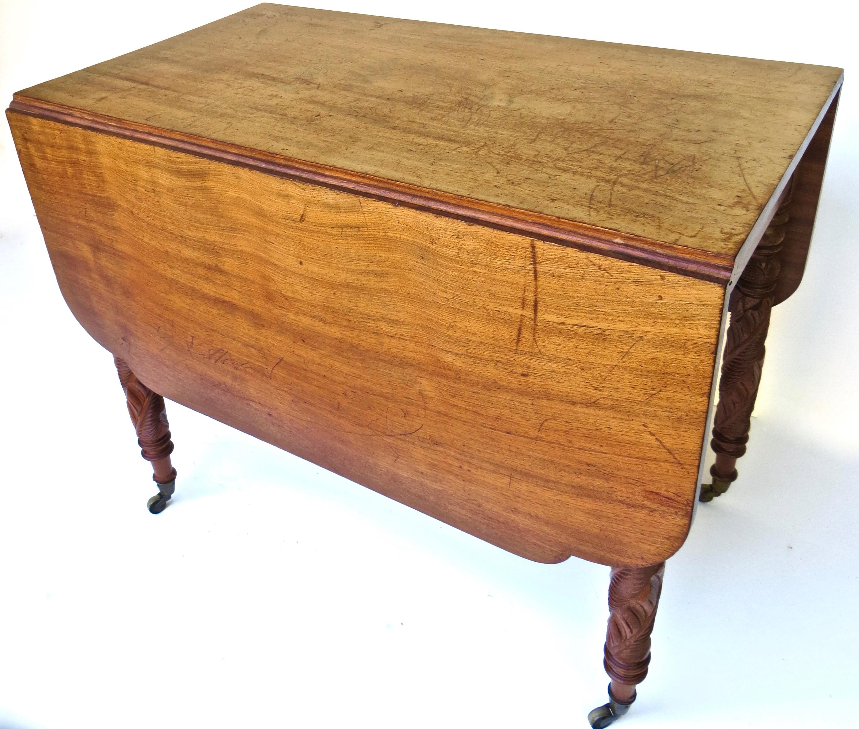 Hand-Carved 19th Century Federal Drop Leaf Table. American, circa 1825 For Sale