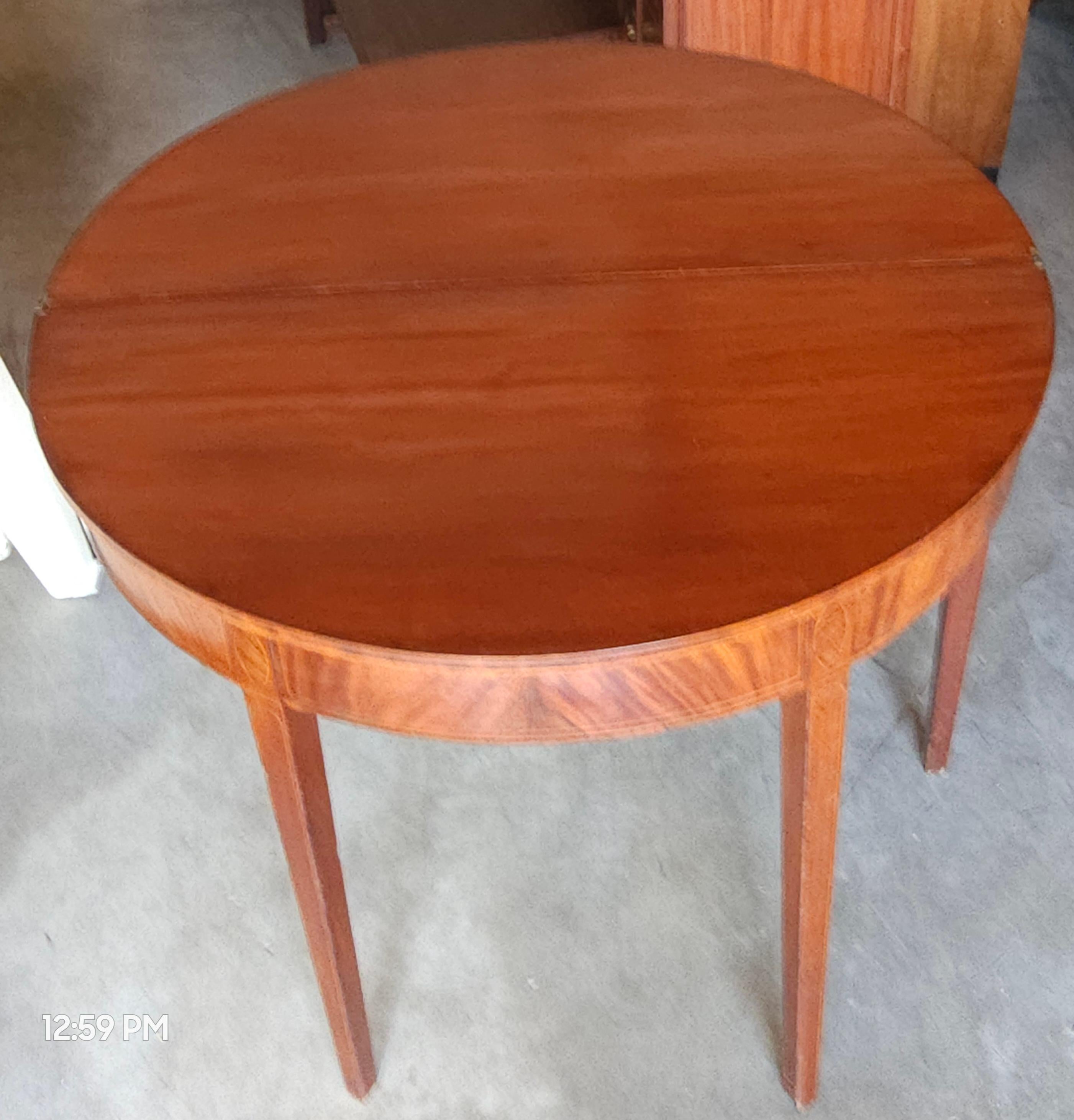 19th Century Federal Inlaid Mahogany Demilune Fold Top Console / Card Table For Sale 1