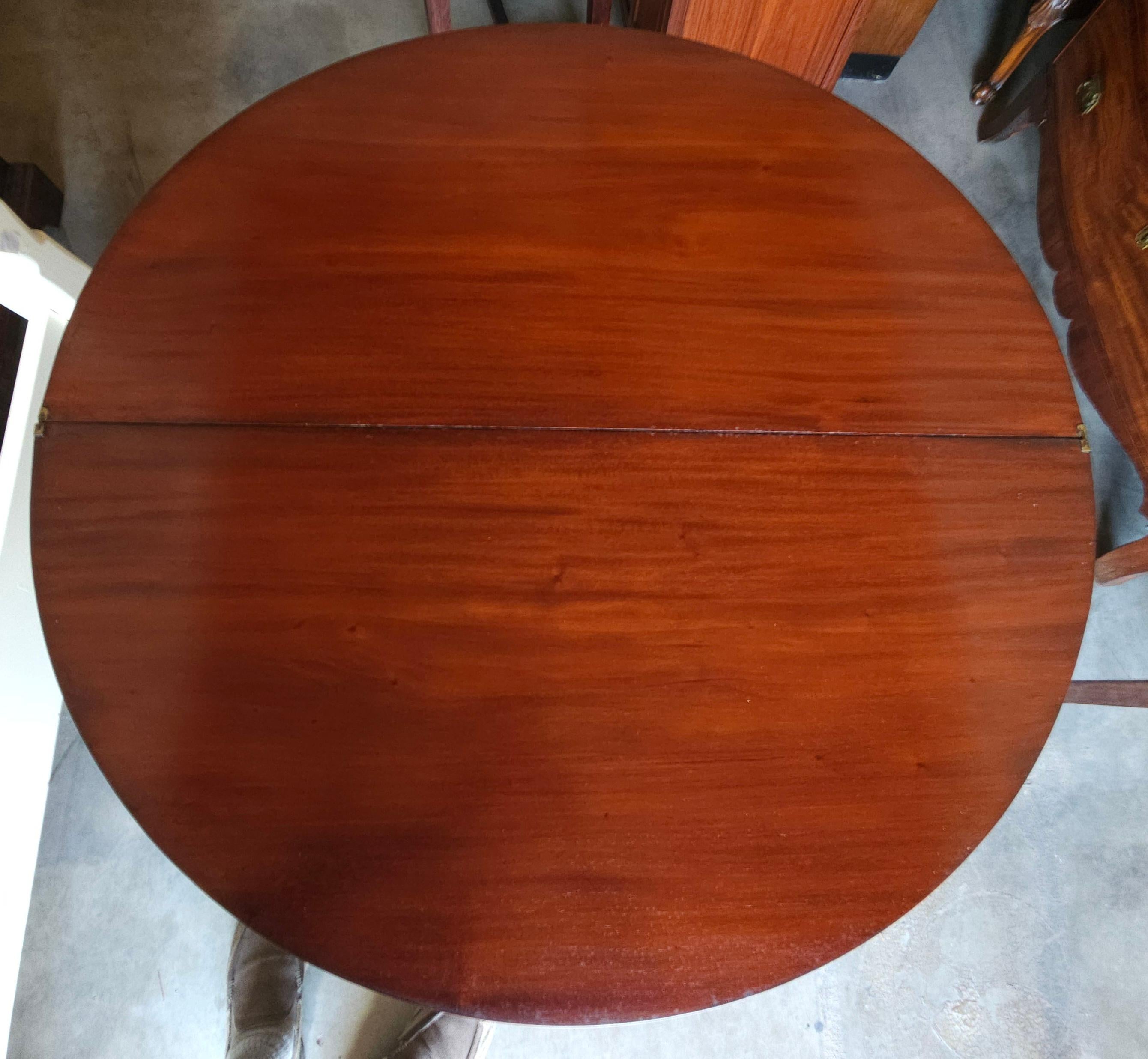 19th Century Federal Inlaid Mahogany Demilune Fold Top Console / Card Table For Sale 2
