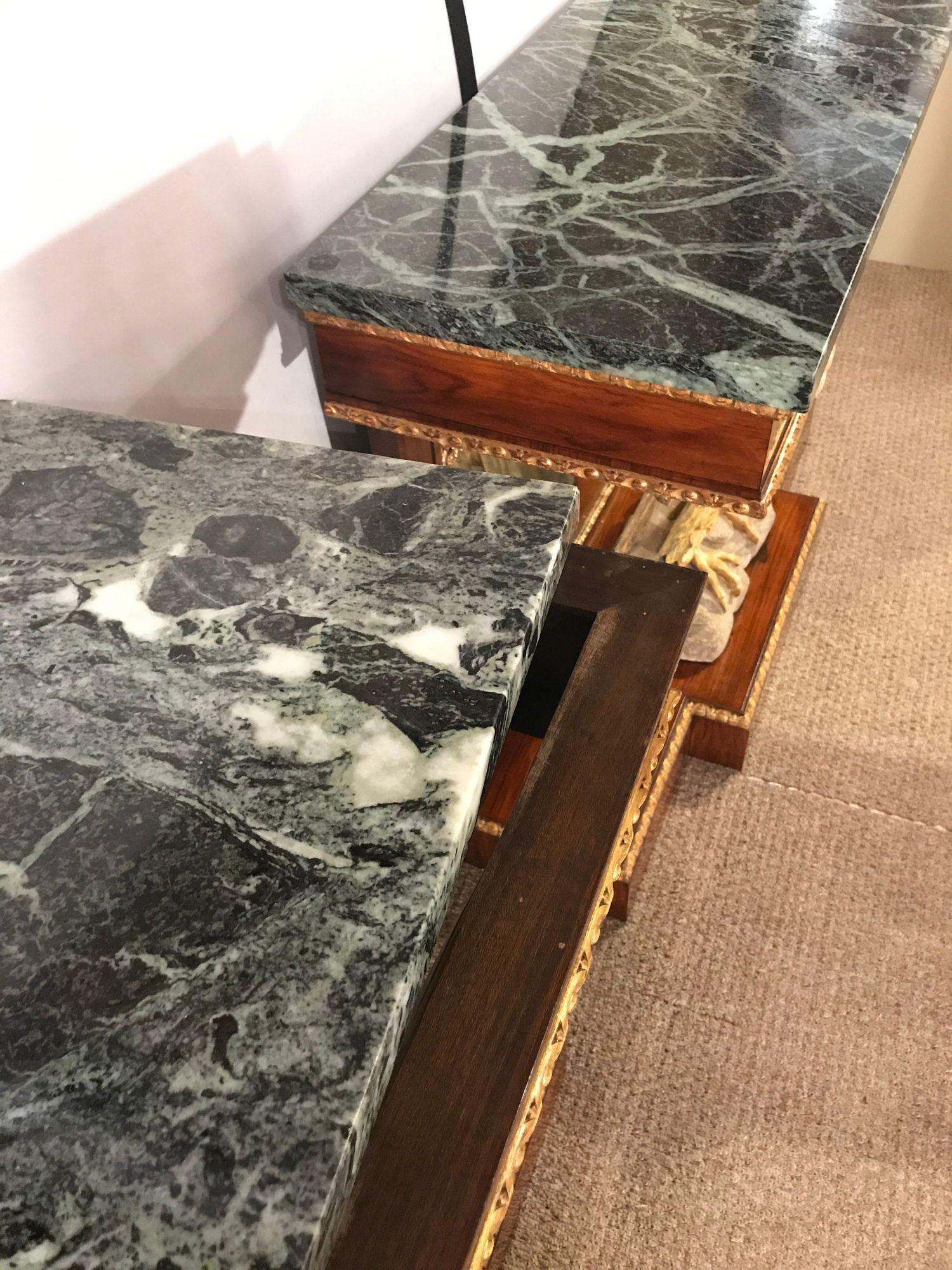 Konsolentische im Federal Style des 19. Jahrhunderts, Mahagoni, gegenüberliegende Adler, Marmor im Angebot 8